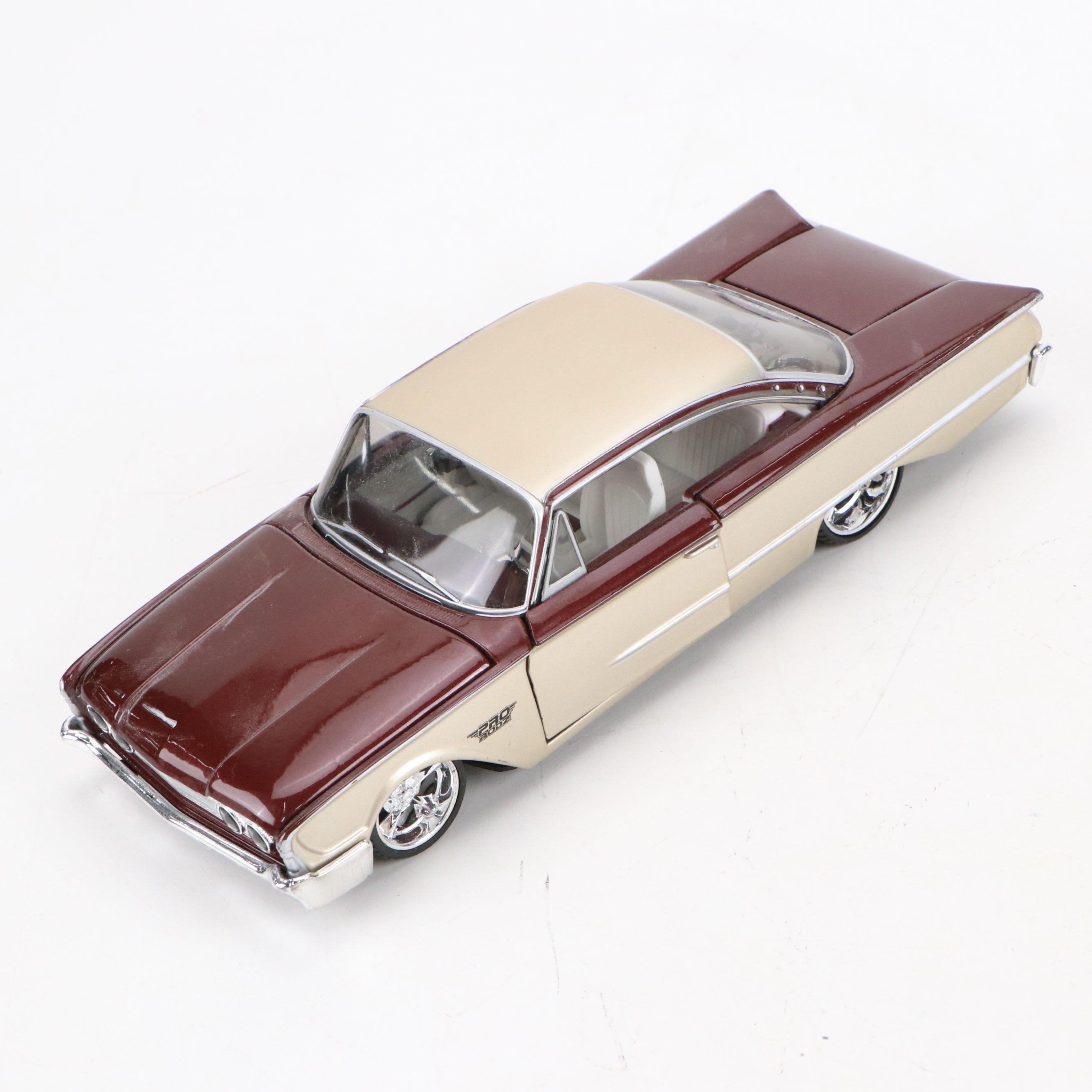 Maisto "1960 Ford Starliner" and More Model Cars