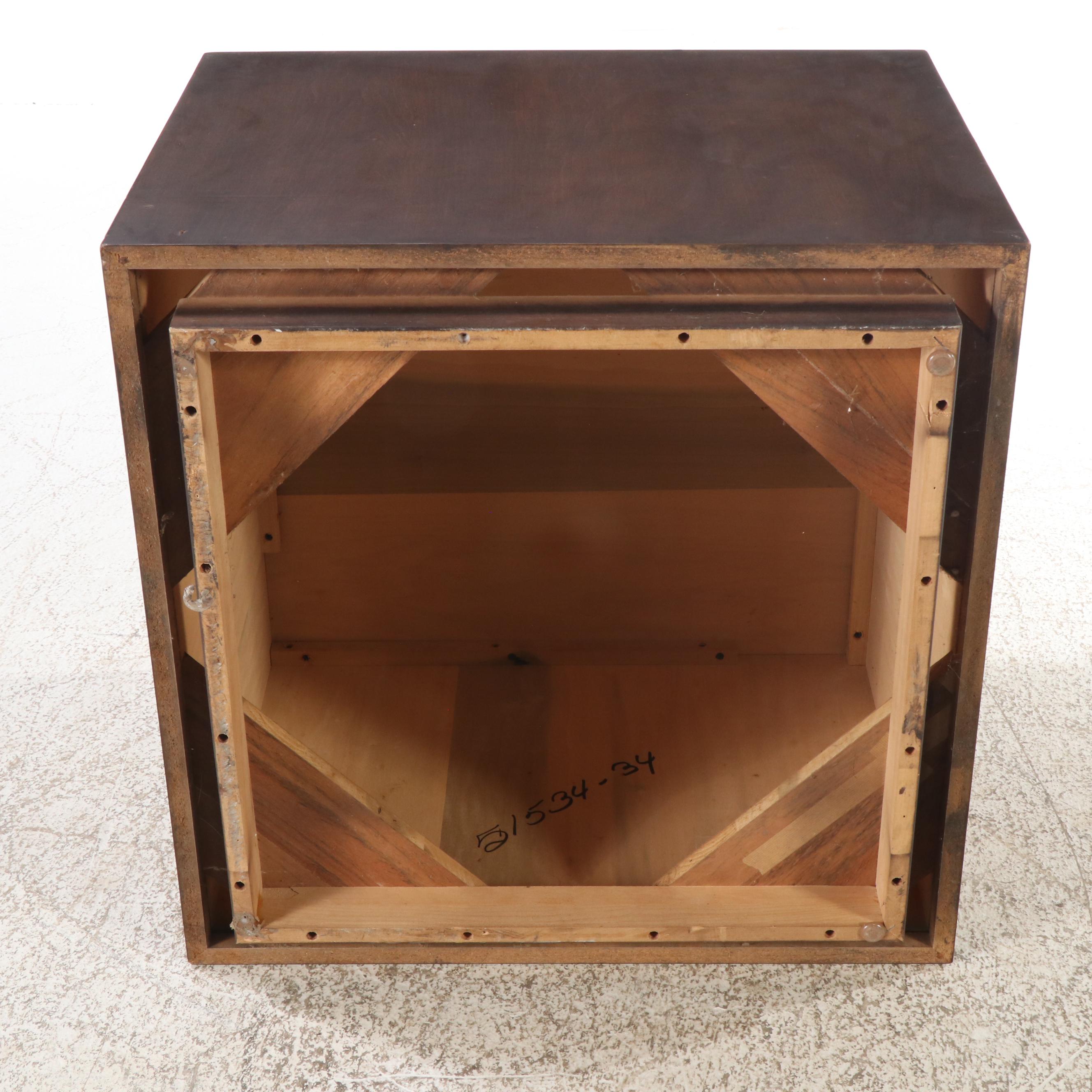 Modernist Walnut Cube End Table, Mid to Late 20th Century