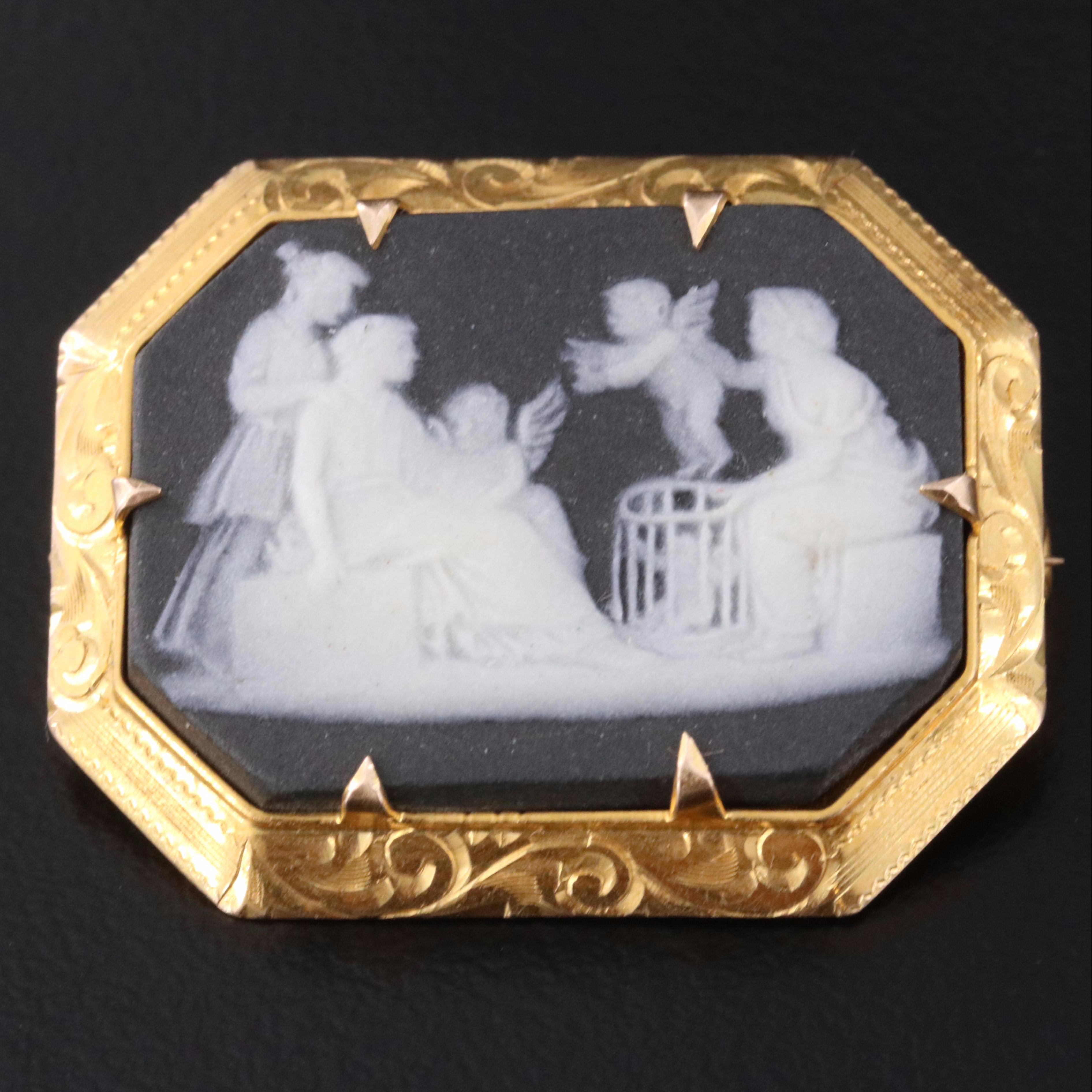 Wedgwood 10K Cameo Pendant/Brooch