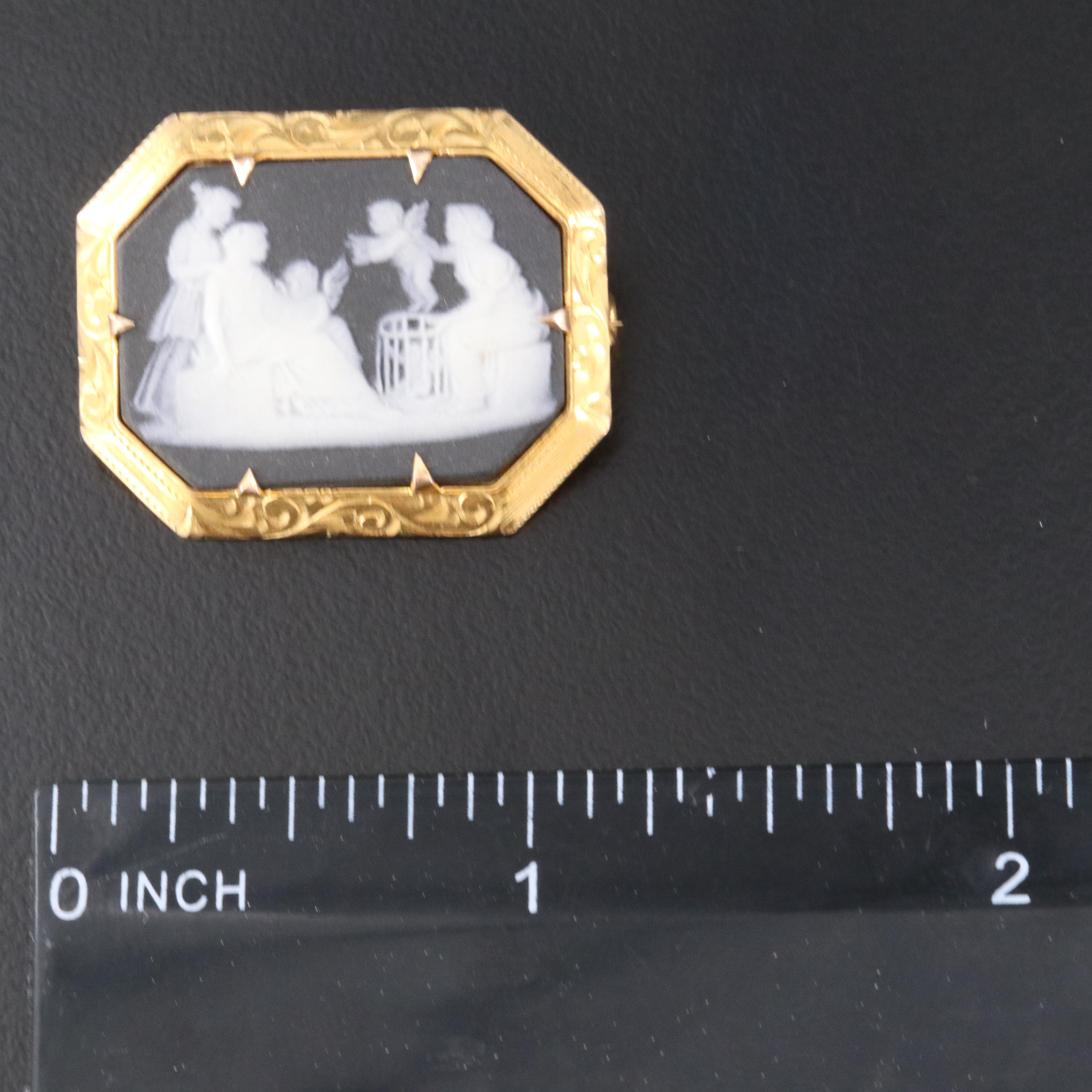 Wedgwood 10K Cameo Pendant/Brooch