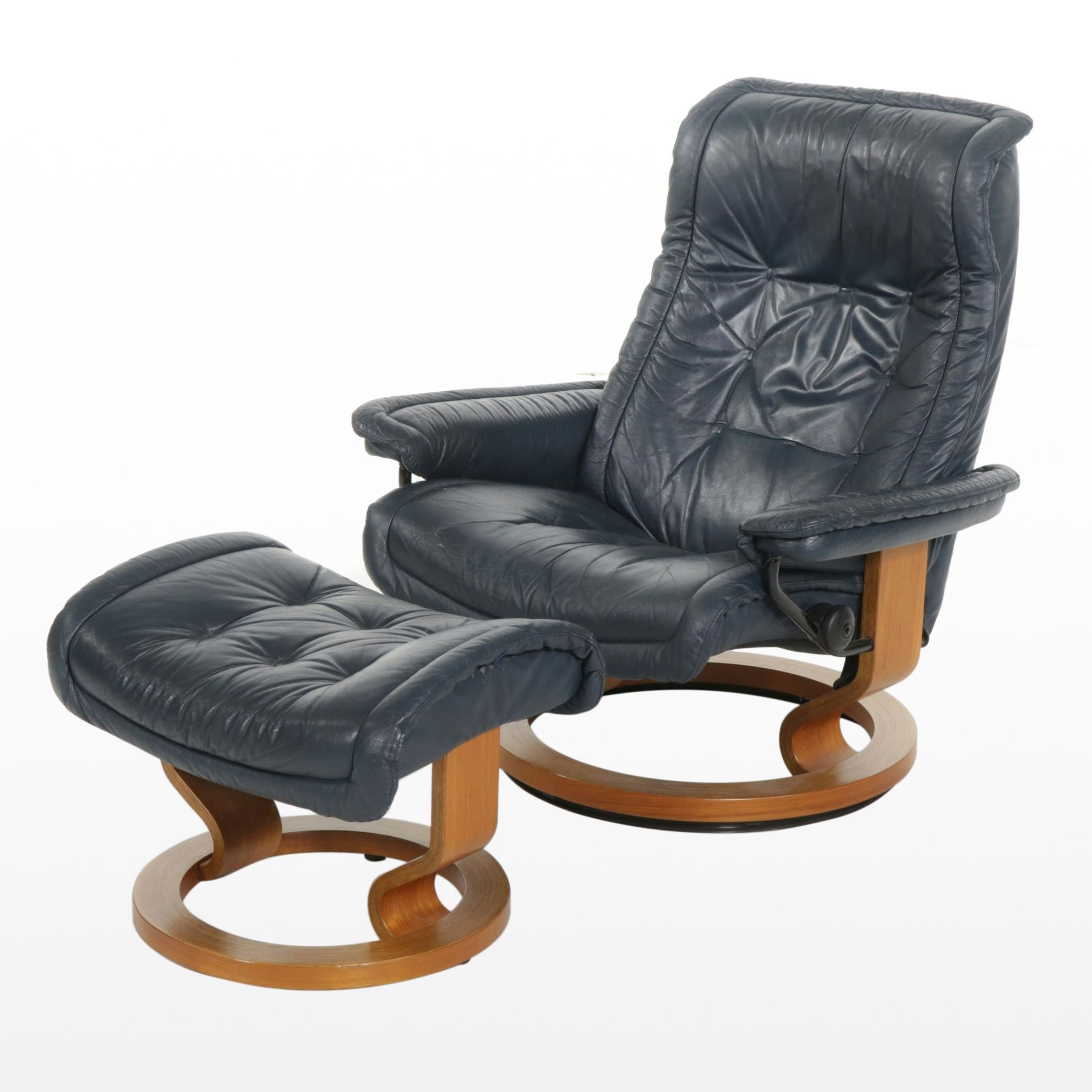 Ekornes Scandinavian Modern Formed Wood Leather Lounge Chair