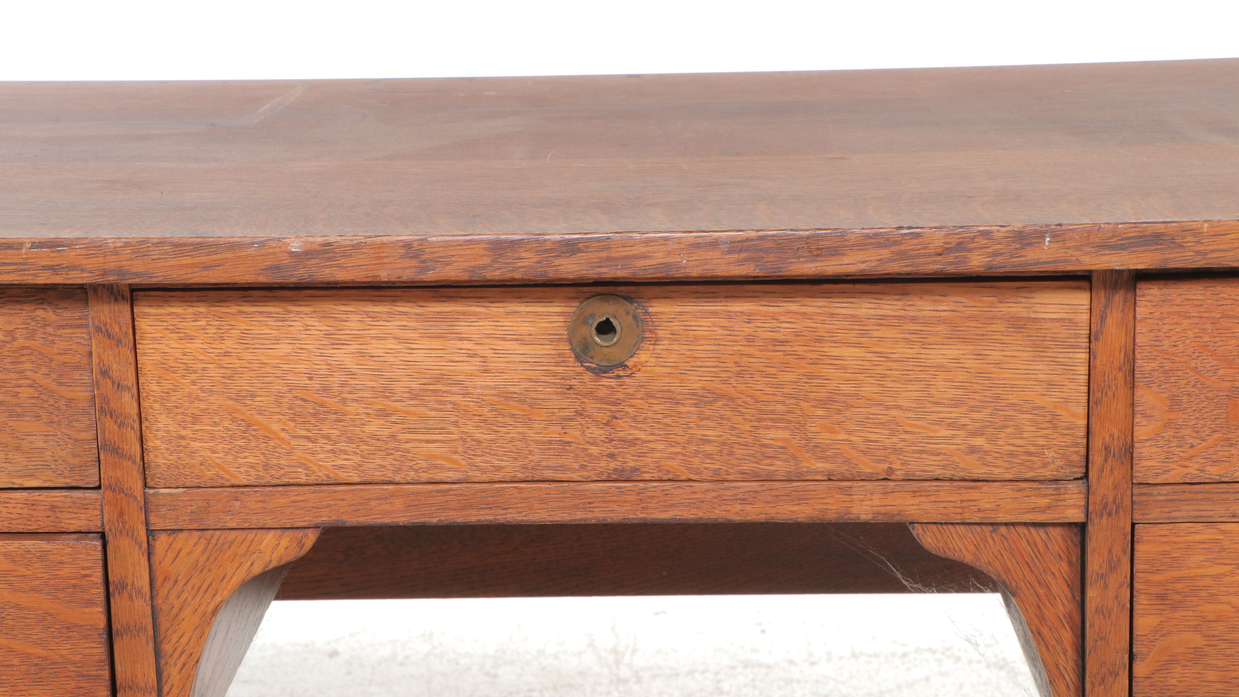 Stickley Arts & Crafts Oak Dressing Table, Early 20th Century