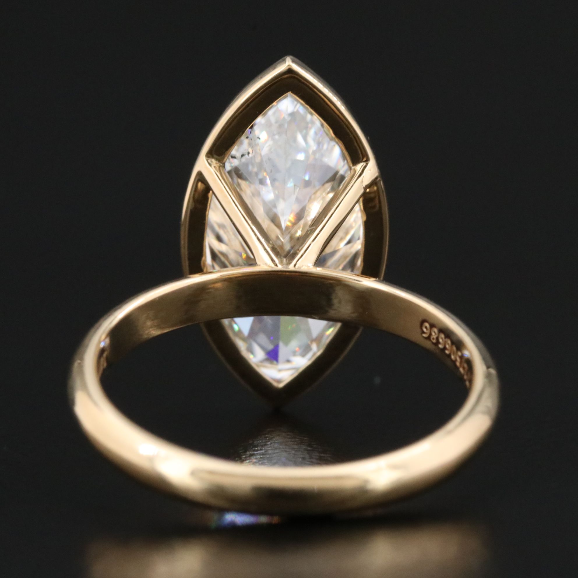 18K 4.75 CT Lab Grown Diamond Solitaire Ring with IGI Report