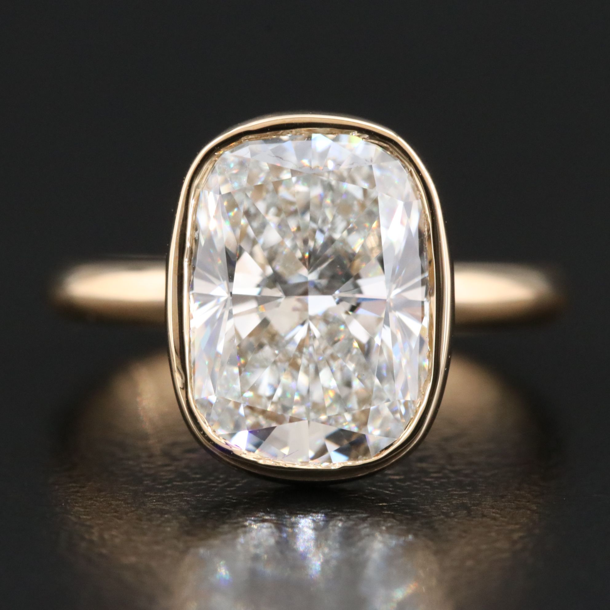 18K 4.48 CT Lab Grown Diamond Solitaire Ring with IGI Report