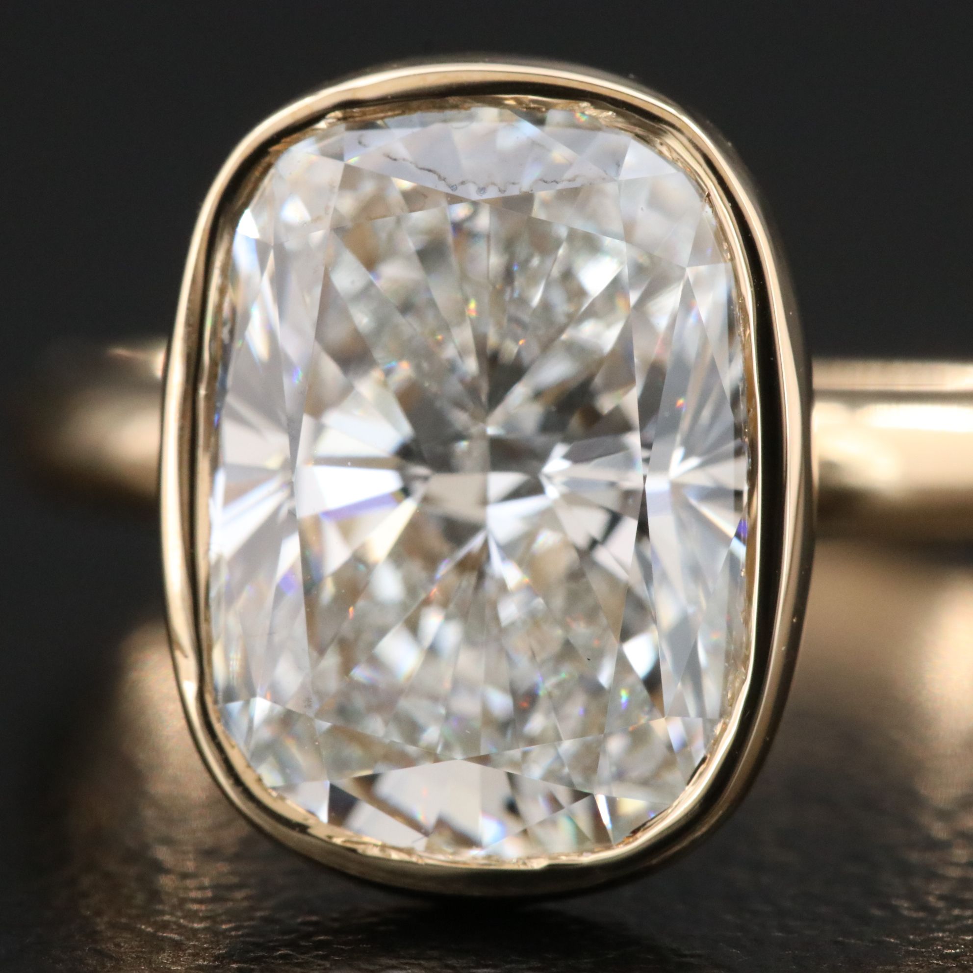 18K 4.48 CT Lab Grown Diamond Solitaire Ring with IGI Report