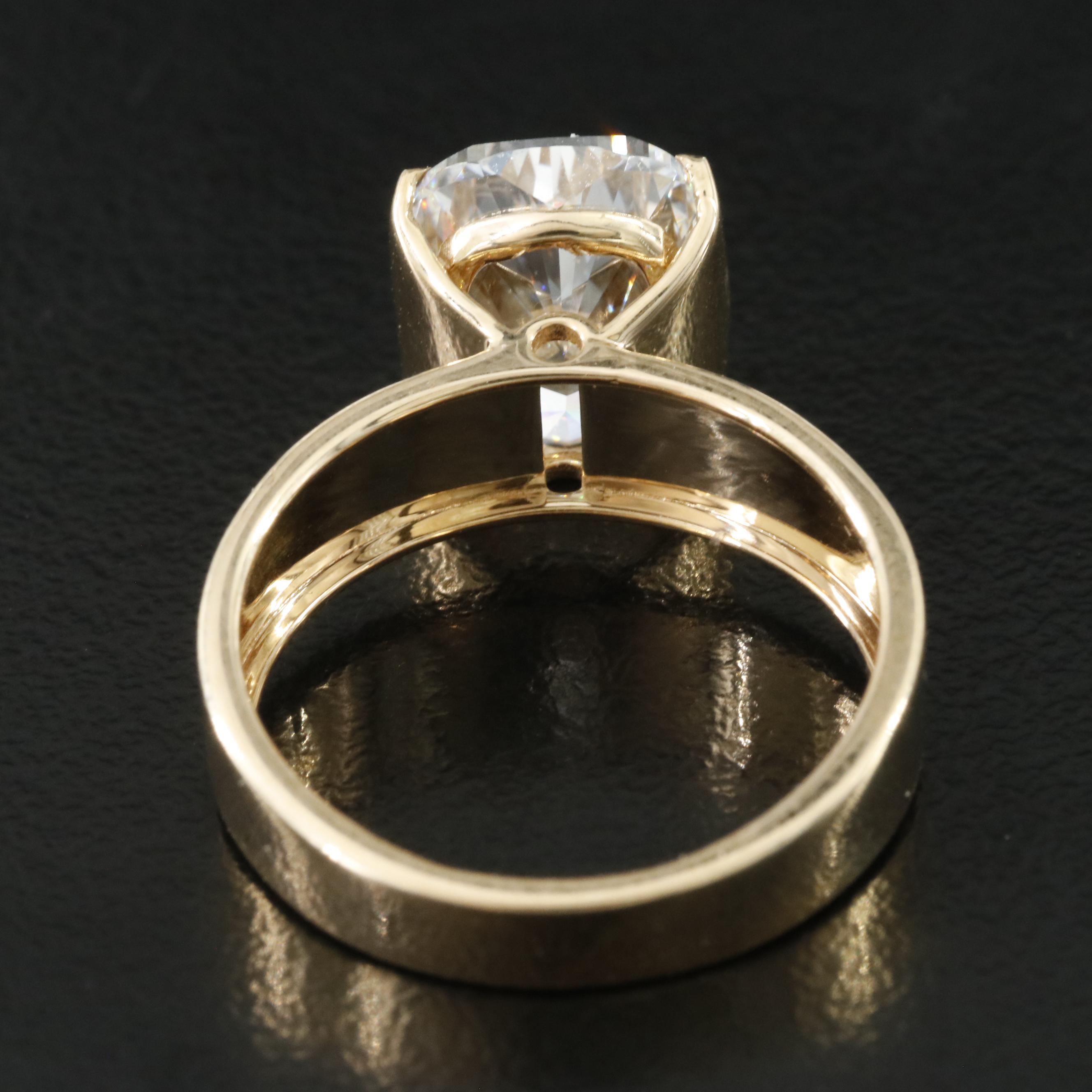 18K 4.12 CT Lab Grown Diamond Solitaire Ring with IGI Report