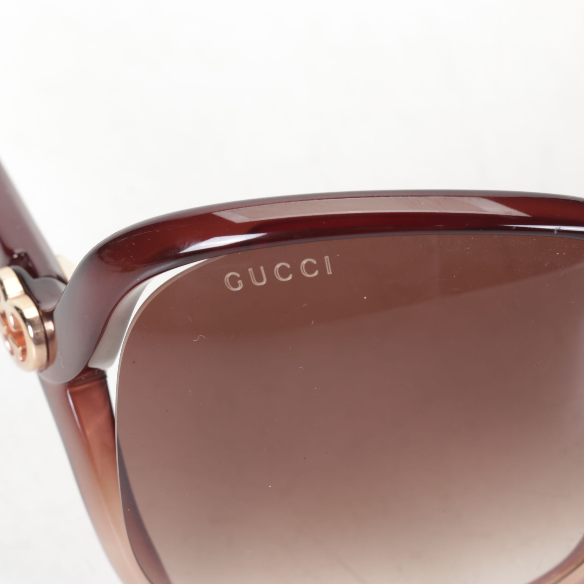 Gucci GG0506S Oversized GG Sunglasses with Case