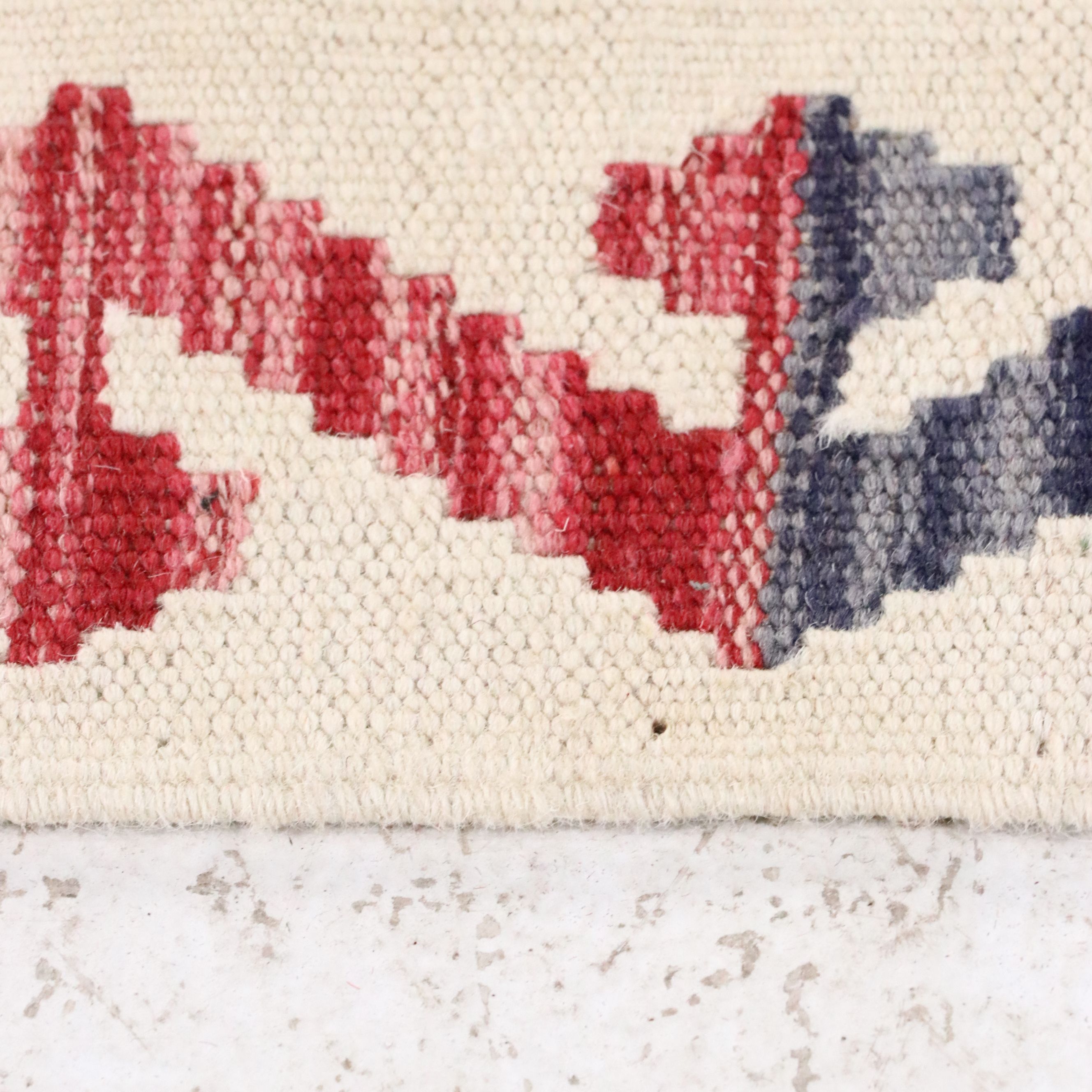 8'3 x 11'7 Handwoven Pakistani Kilim Area Rug