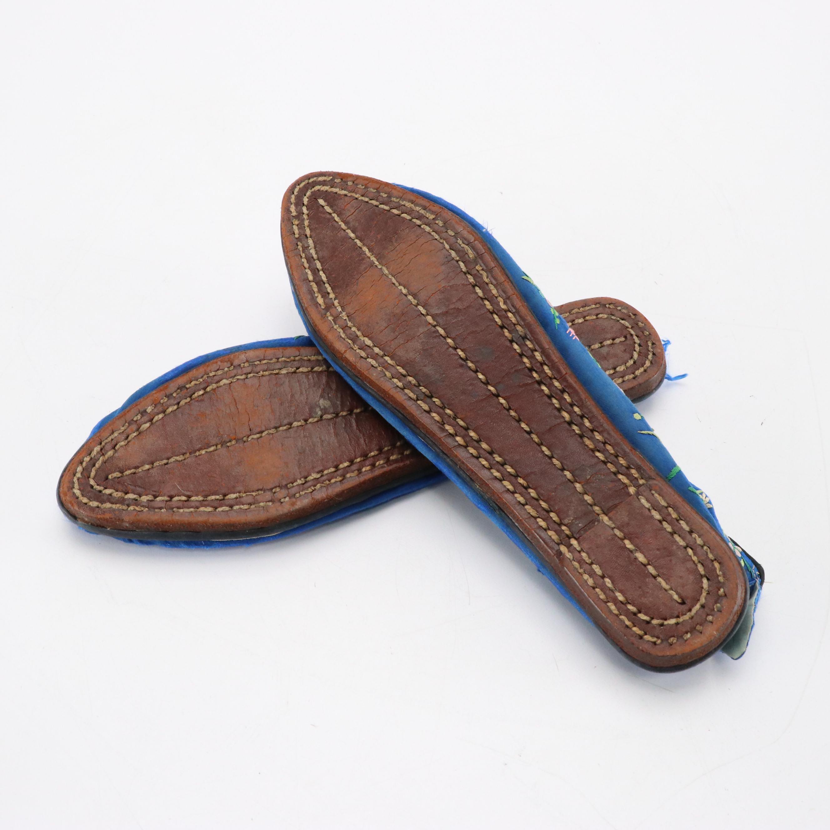 Chinese Embroidered Silk Slipper Shoes