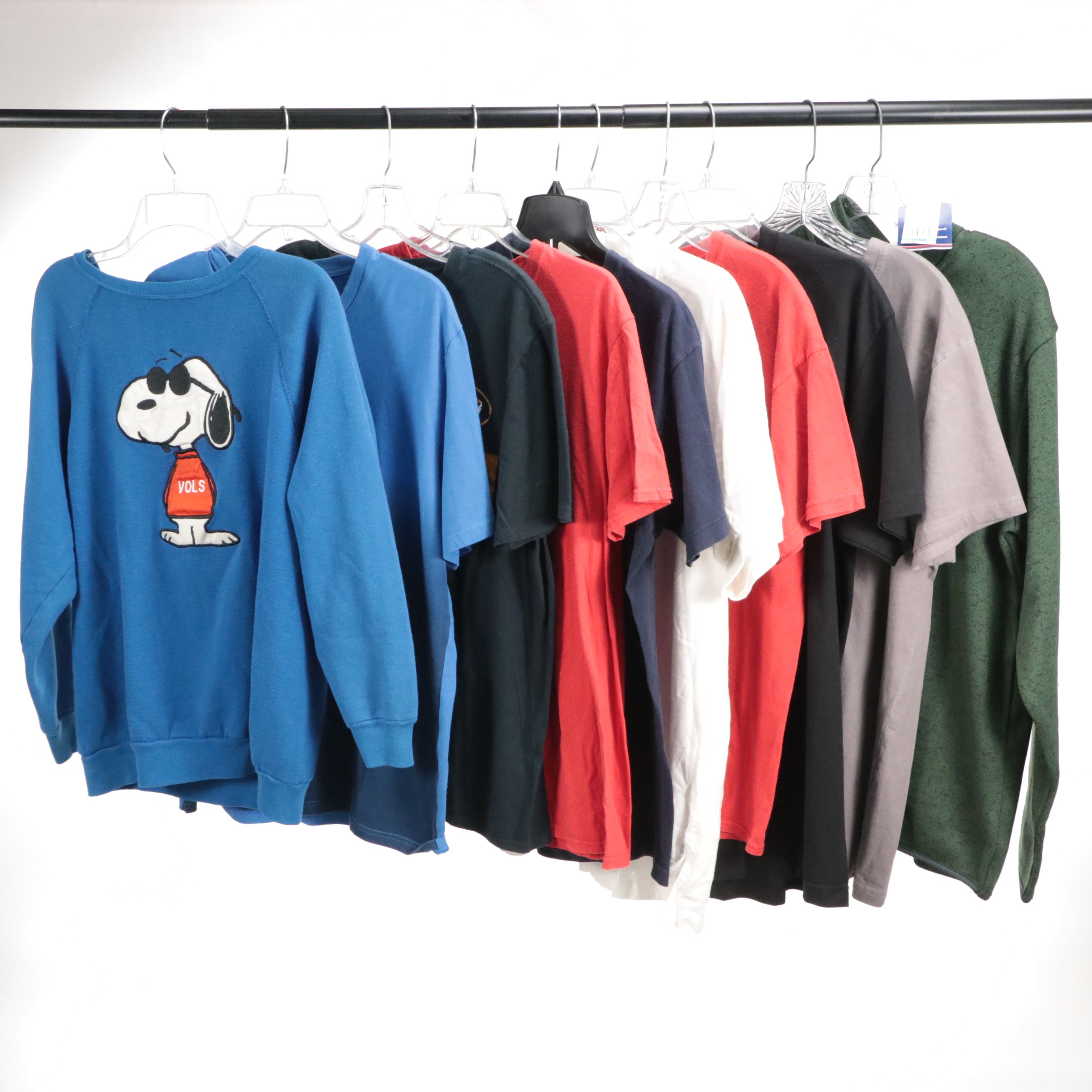 Missouri, Manchester United, Philadelphia Flyers, and More Sports Clothing