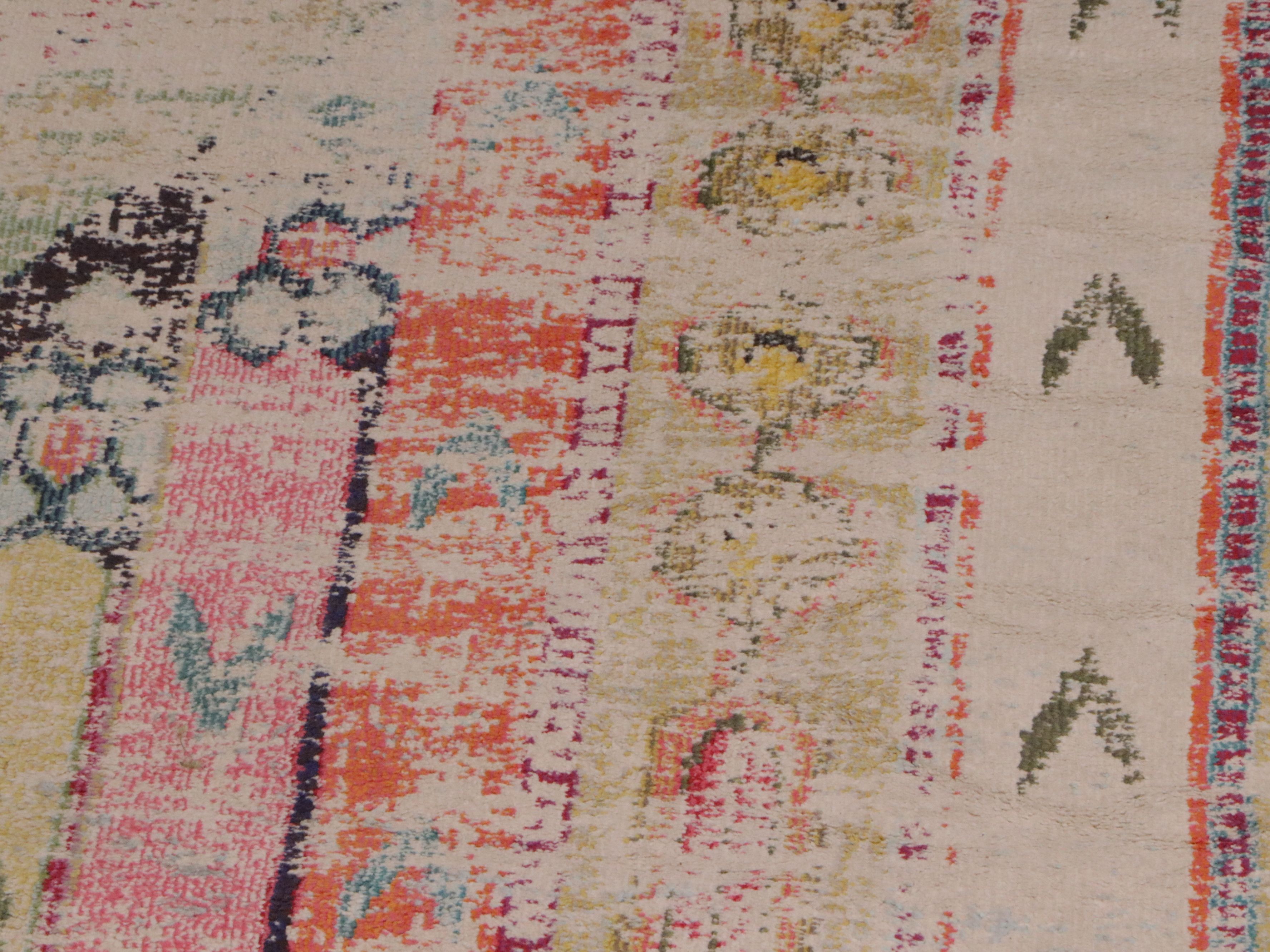 12' x 14'11 Machine Made Safavieh "Madison" Room-Sized Rug