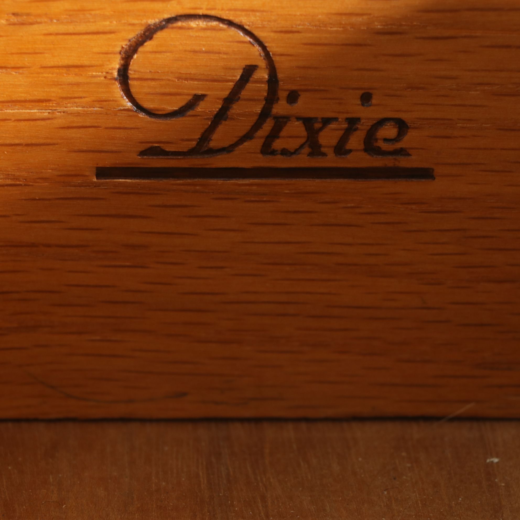 Hepplewhite Style Mahogany Bow Front Chest of Drawers, Early to Mid-20th Century