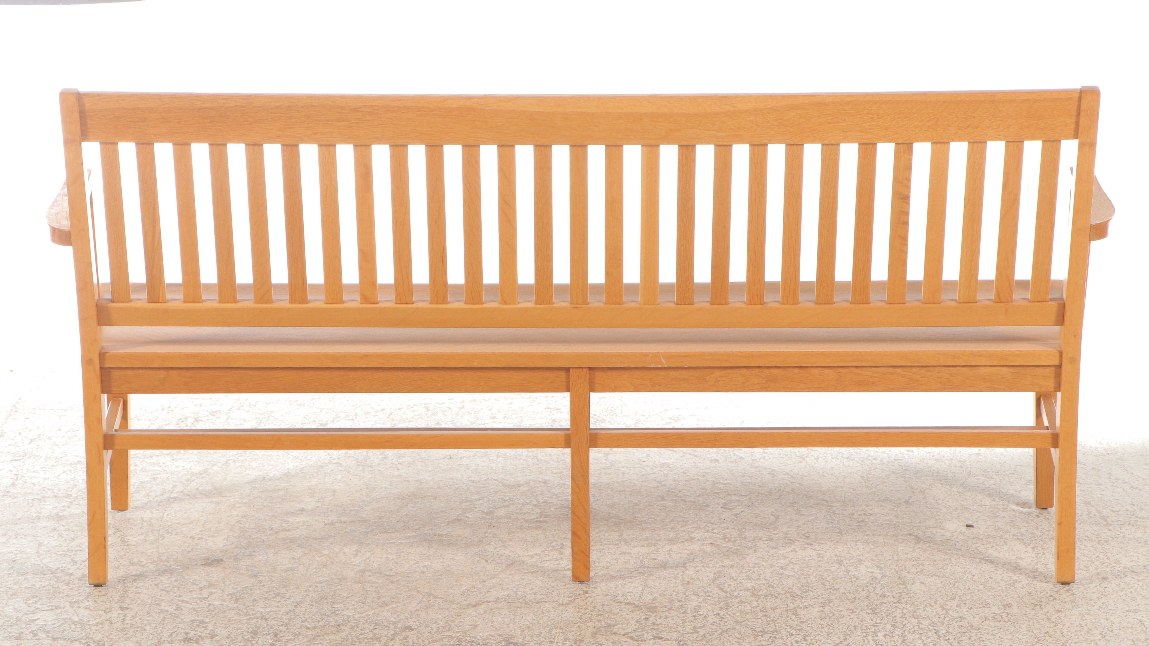 W. H. Gunlocke Chair Co. Arts & Crafts Style Oak Lawyer's Bench