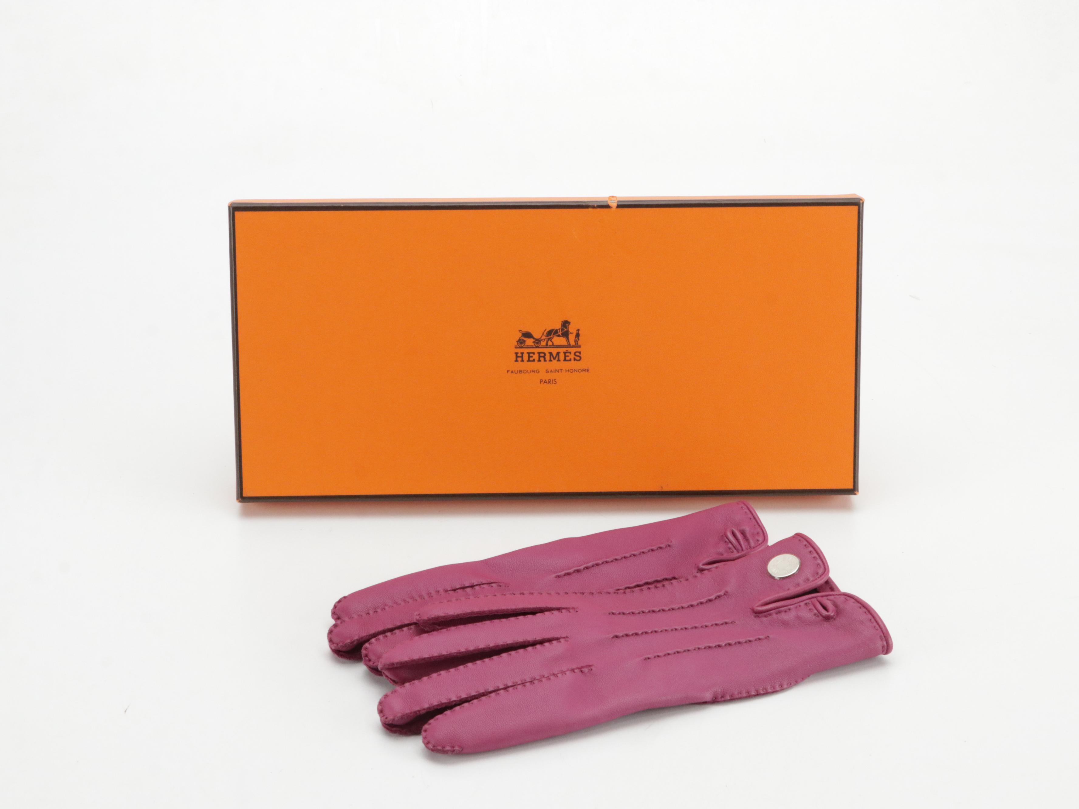 Hermès Magenta Lambskin Leather Gloves in Box