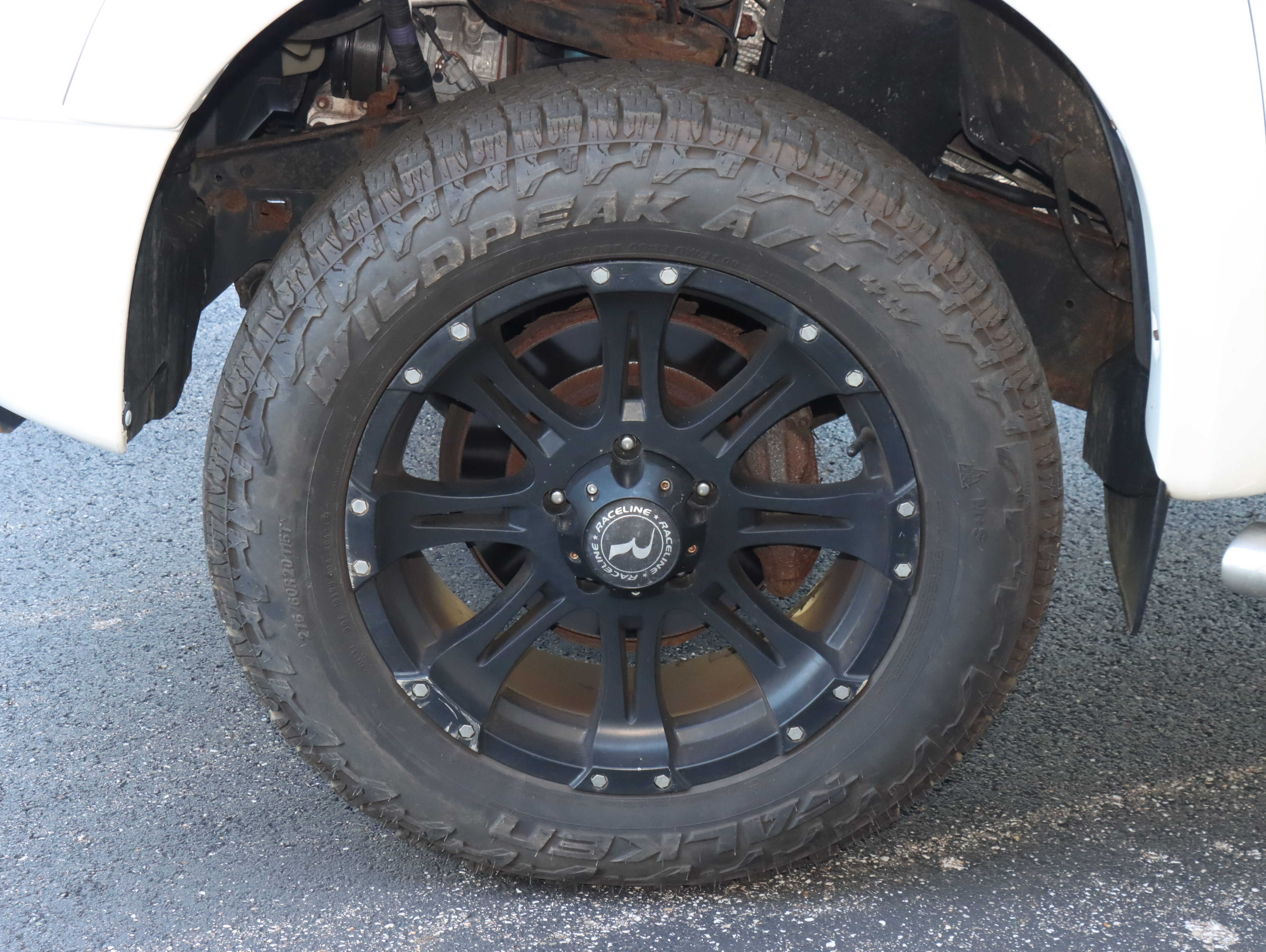2010 Toyota Tundra Limited 4x4 Double Cab Pickup Truck