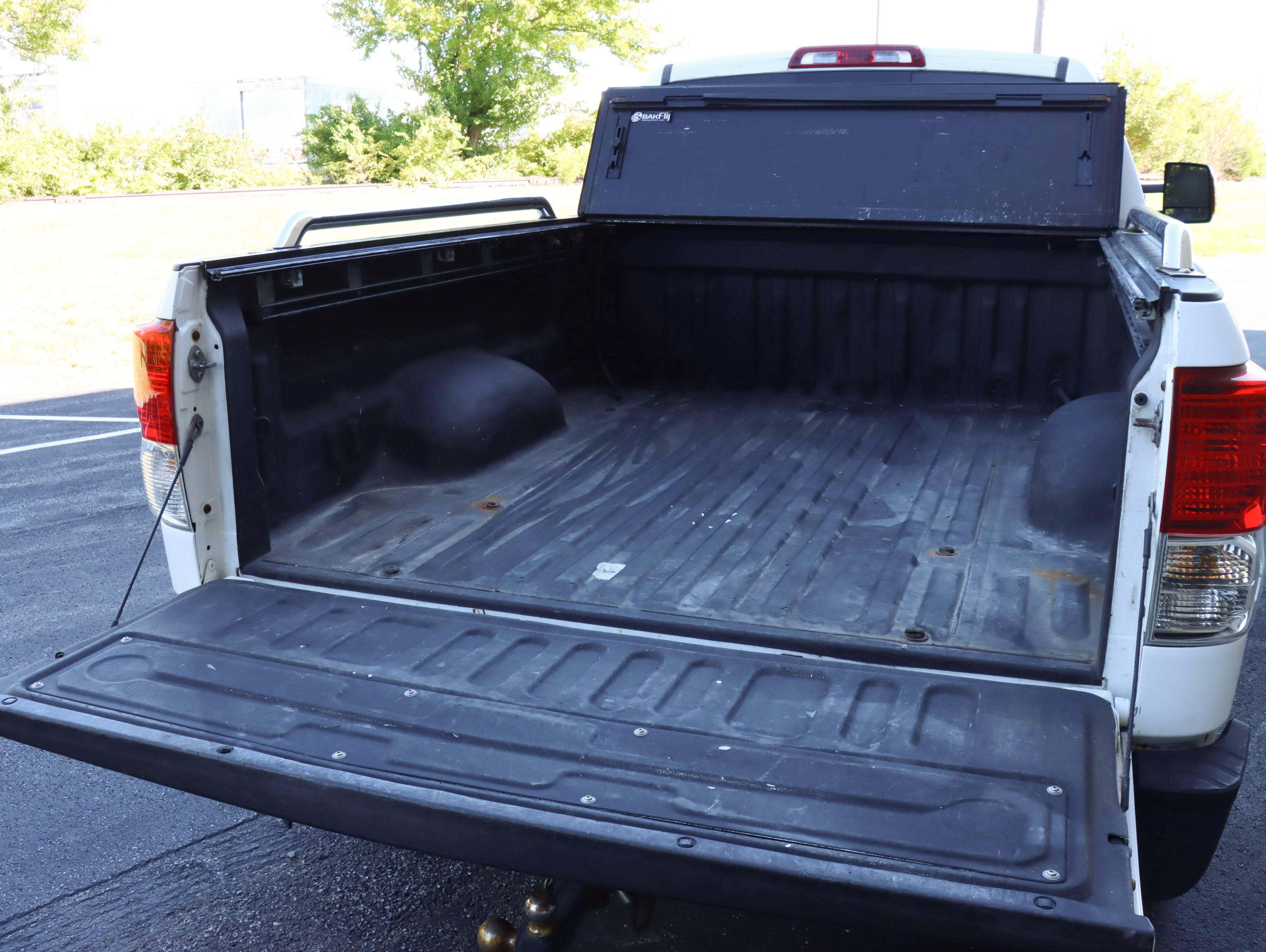 2010 Toyota Tundra Limited 4x4 Double Cab Pickup Truck