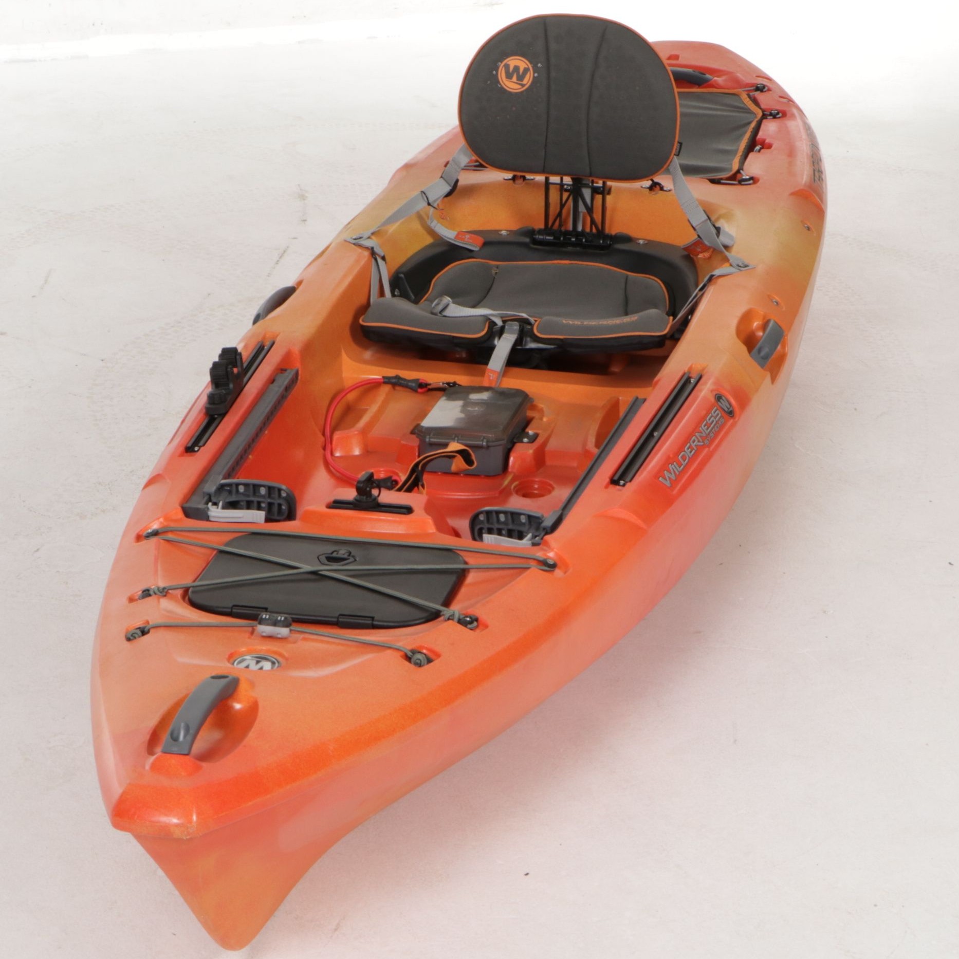 Wilderness Systems Tarpon 105 Kayak in Mango with Pair of Oars