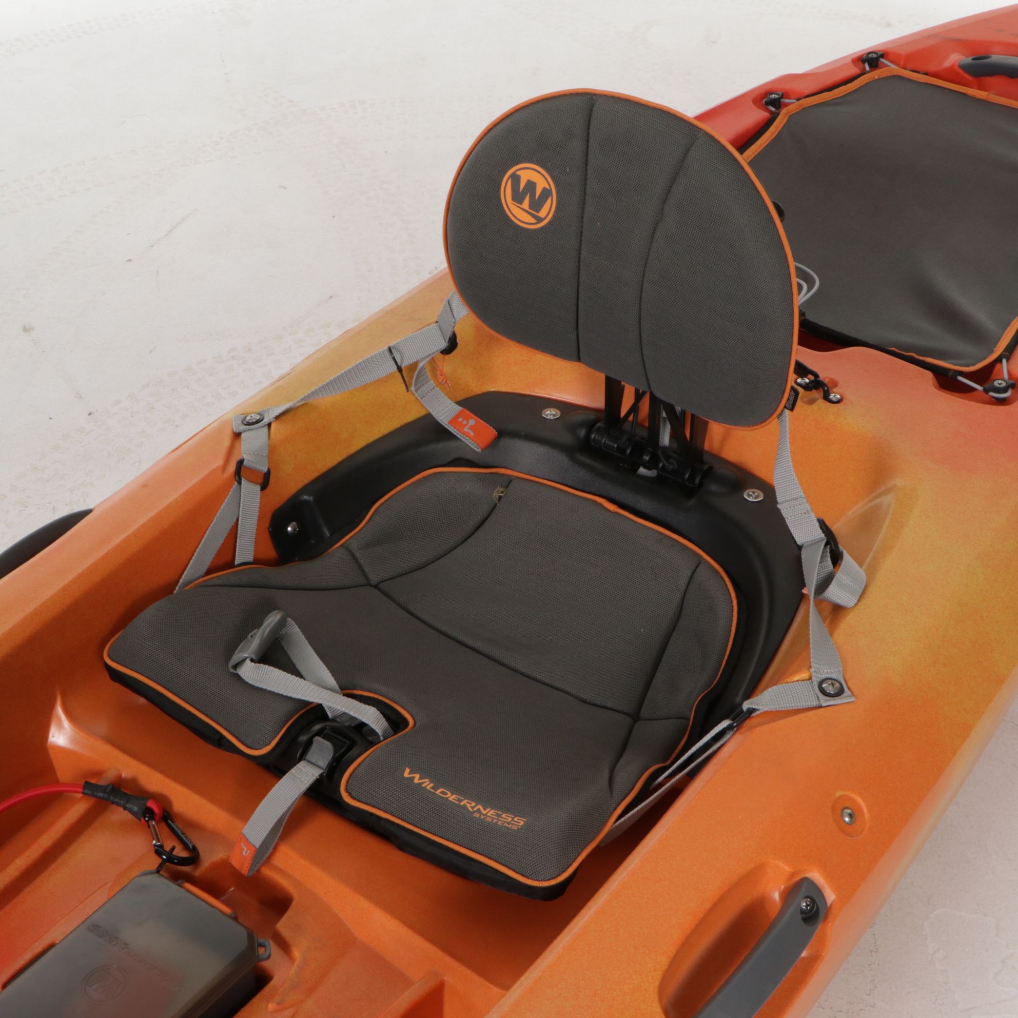 Wilderness Systems Tarpon 105 Kayak in Mango with Pair of Oars