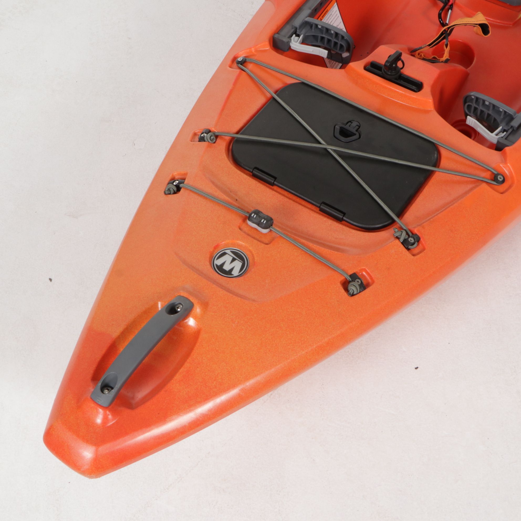 Wilderness Systems Tarpon 105 Kayak in Mango with Pair of Oars