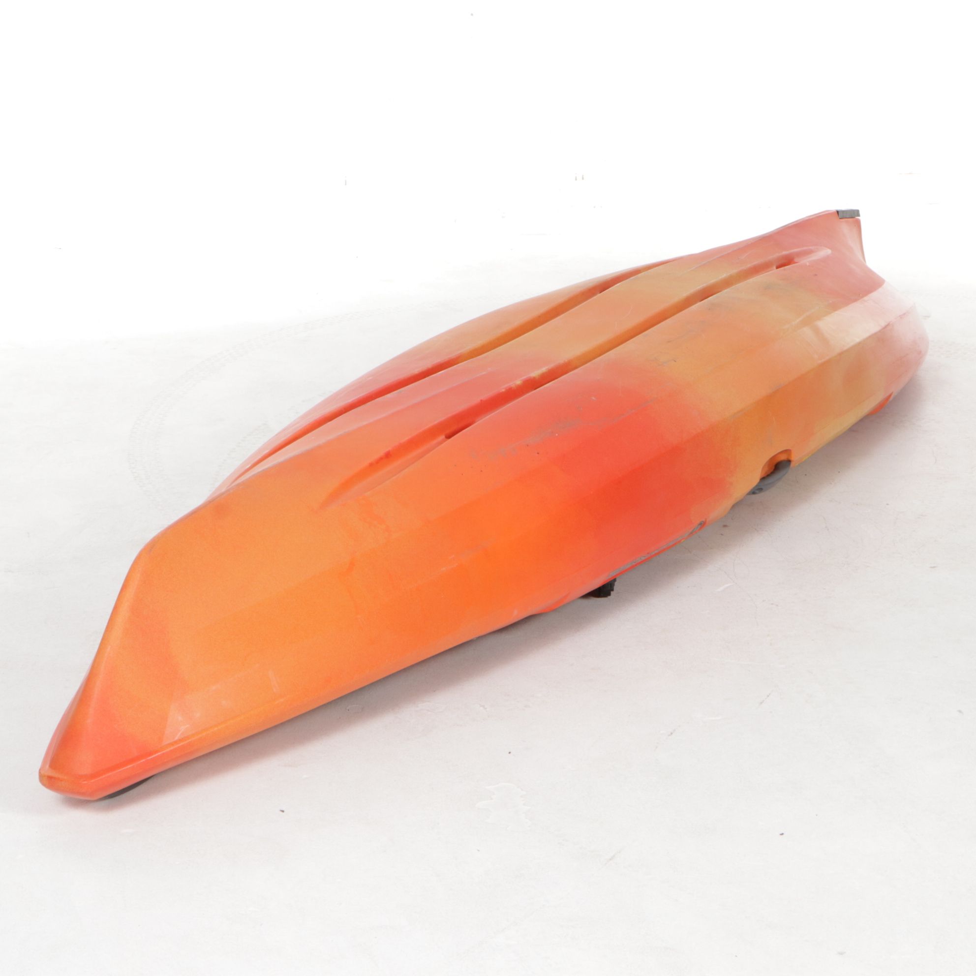 Wilderness Systems Tarpon 105 Kayak in Mango with Pair of Oars