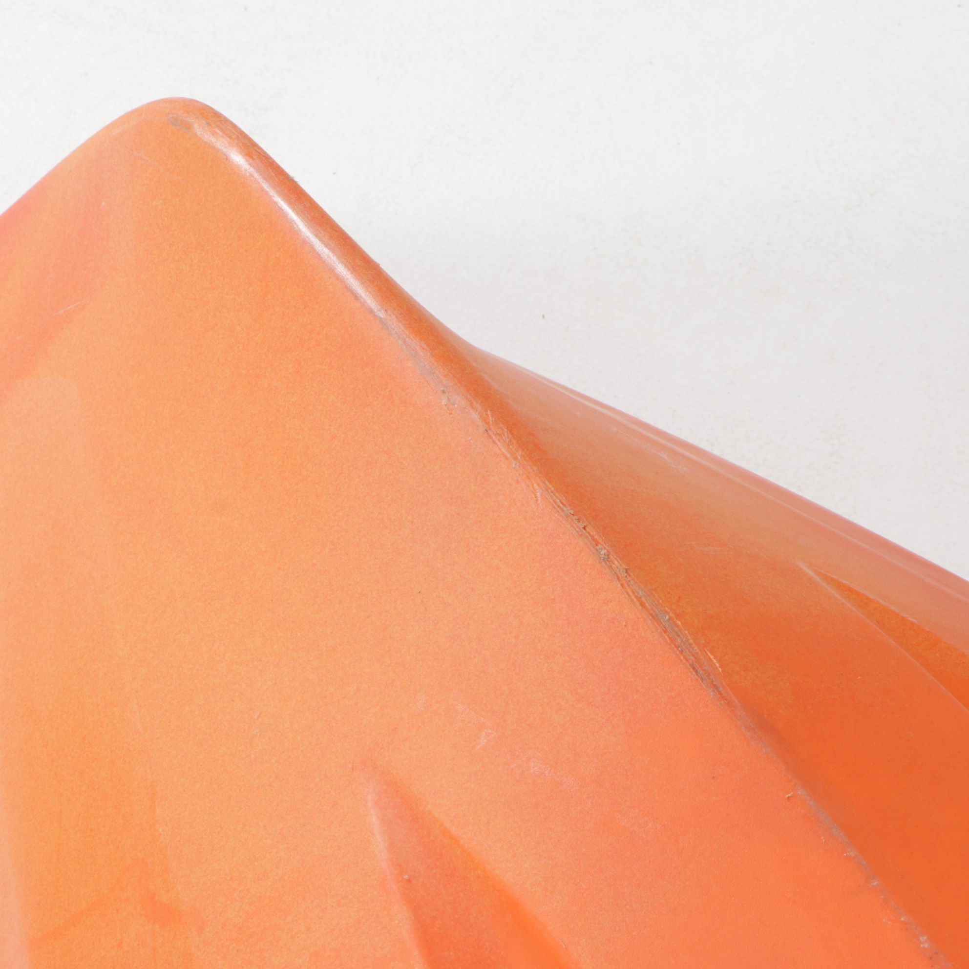 Wilderness Systems Tarpon 105 Kayak in Mango with Pair of Oars