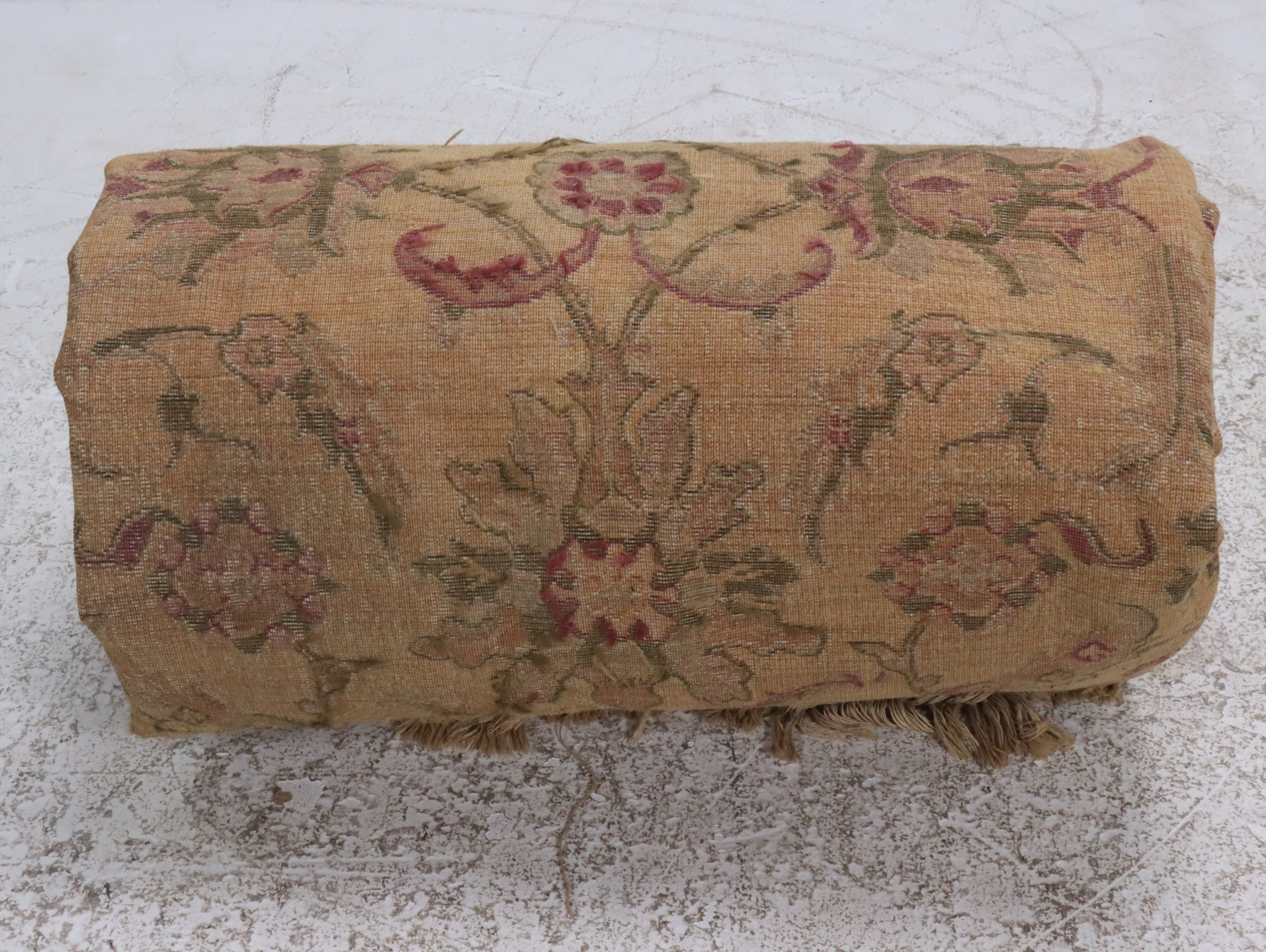 7'10 x 11'5 Hand-Knotted Indian Agra Area Rug