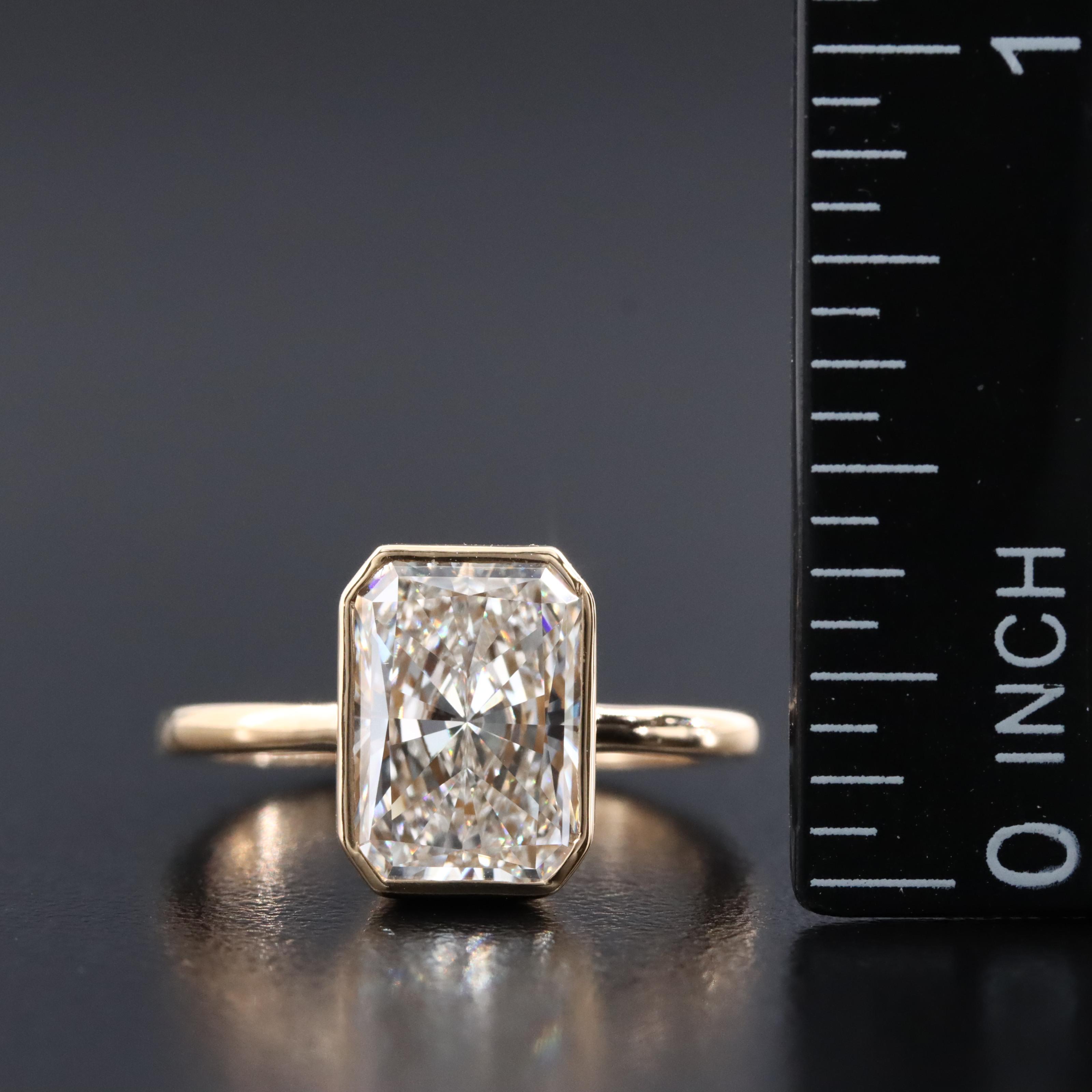 18K 2.97 CT Lab Grown Diamond Solitaire Ring with IGI Report
