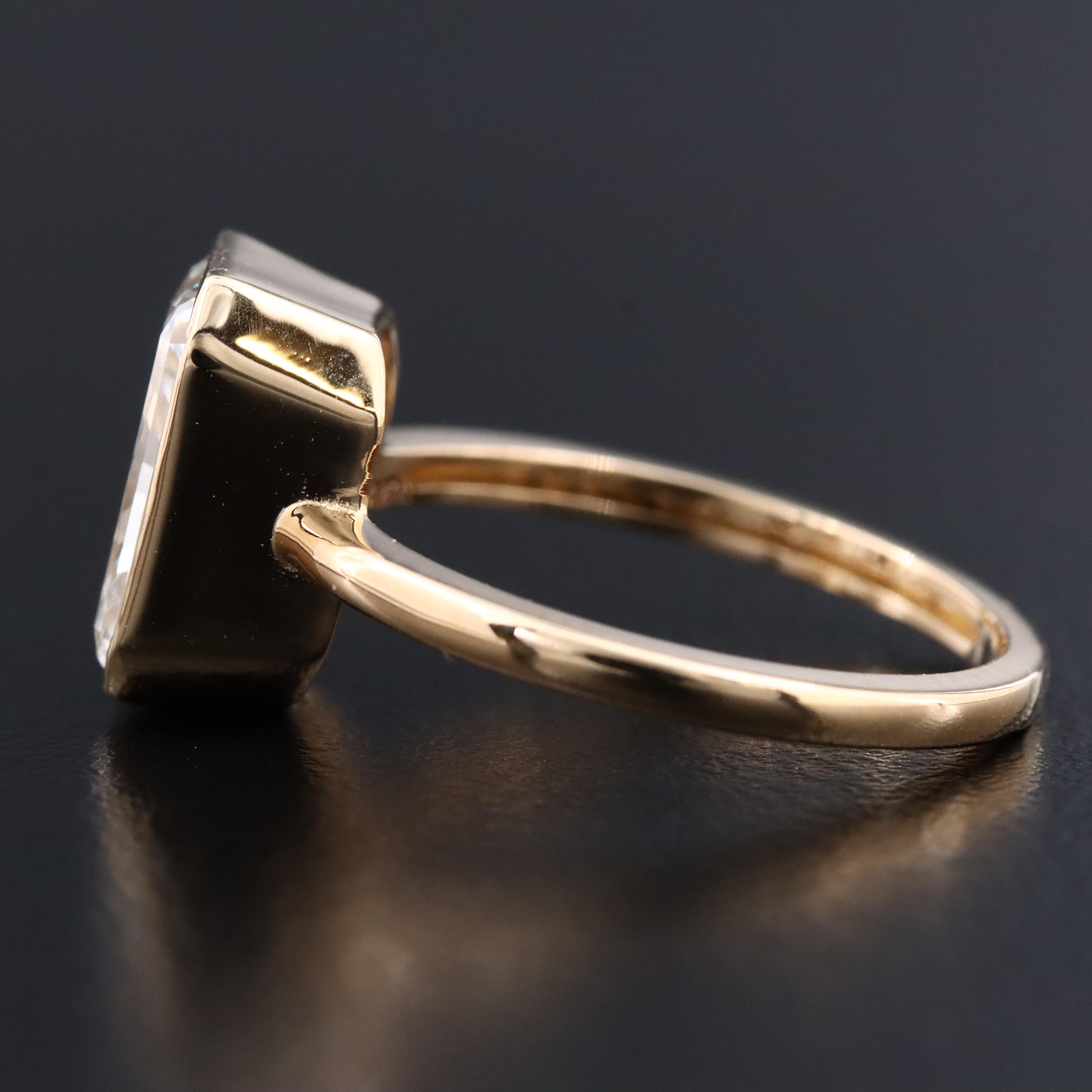 18K 2.97 CT Lab Grown Diamond Solitaire Ring with IGI Report