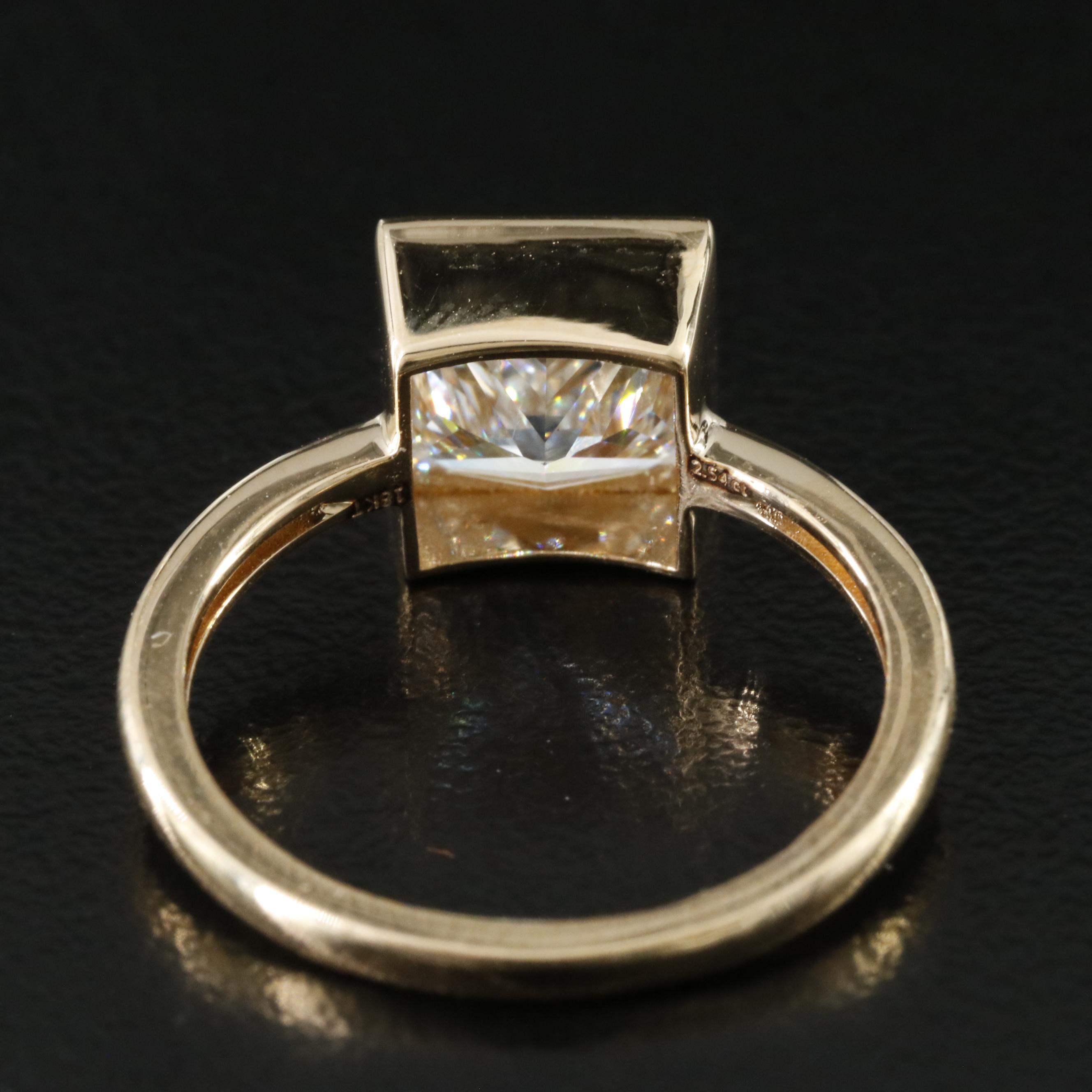 18K 2.54 CT Lab Grown Diamond Solitaire Ring with IGI Report