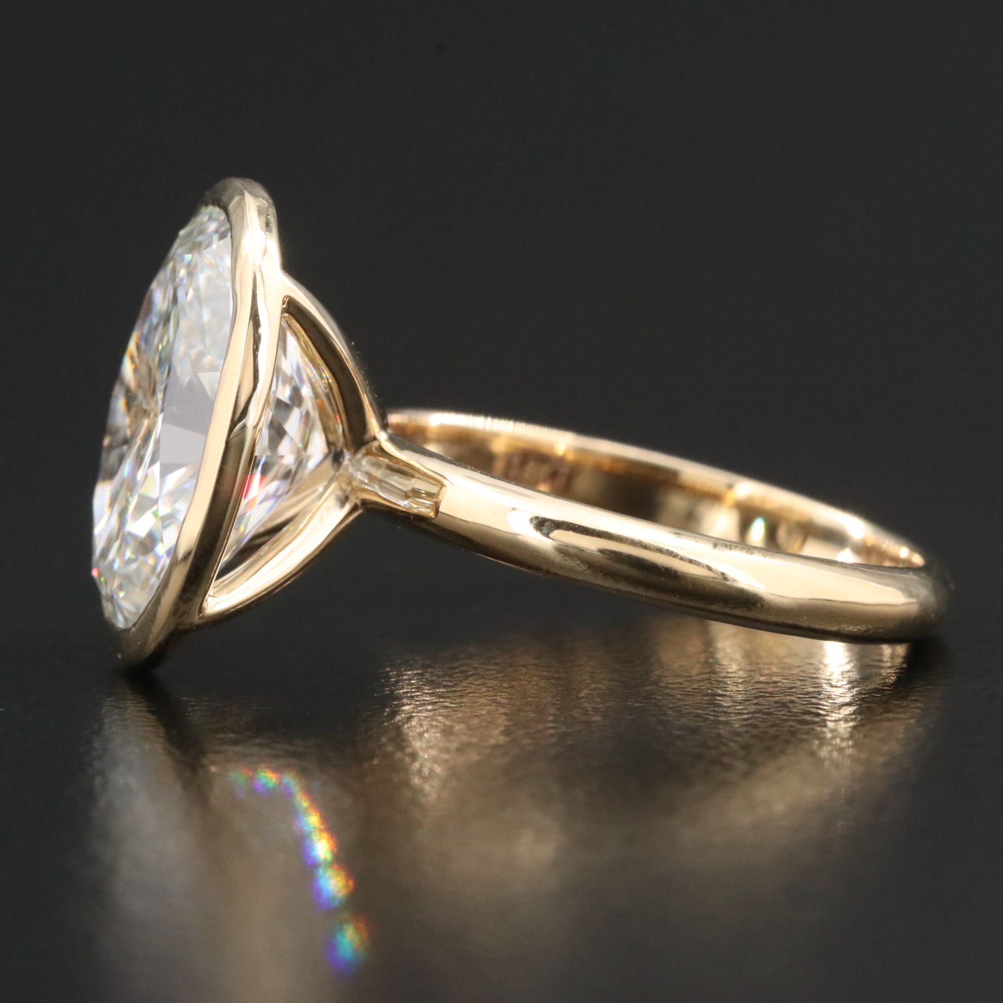 18K 5.10 CT Lab Grown Diamond Ring with IGI Report