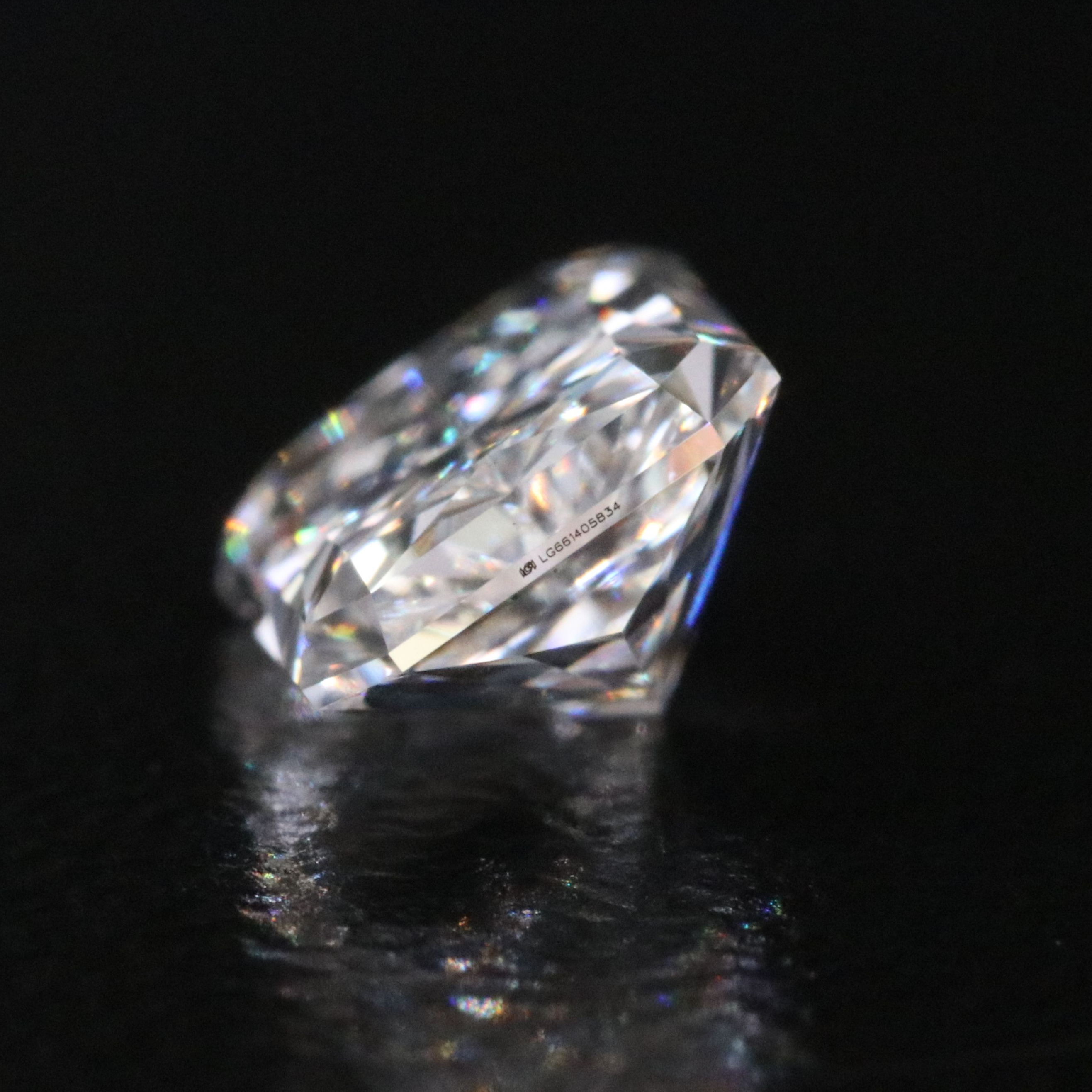 Loose 1.03 CT Lab Grown Diamond with IGI Report