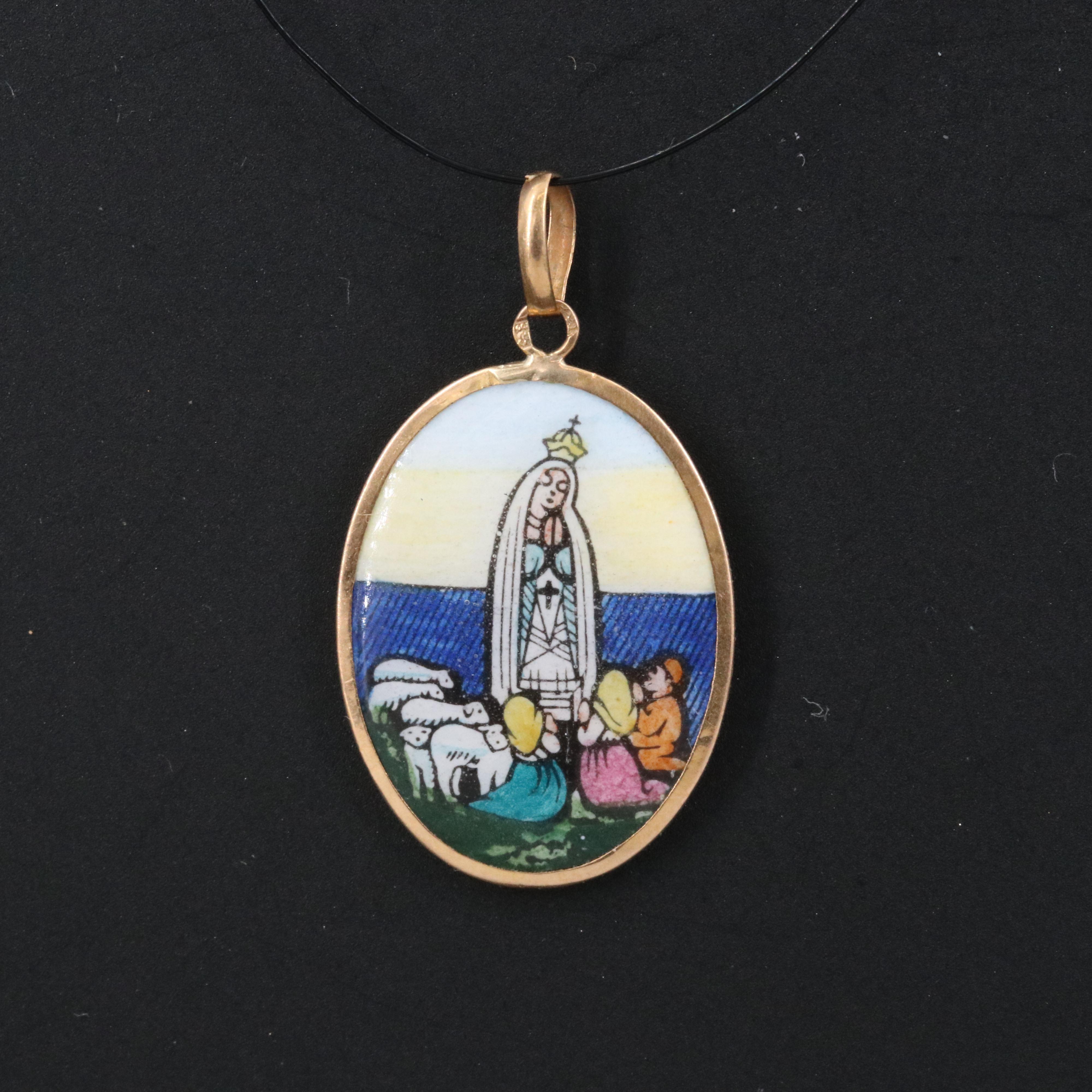 Portuguese 19K "Our Lady of the Holy Rosary of Fatima" Pendant