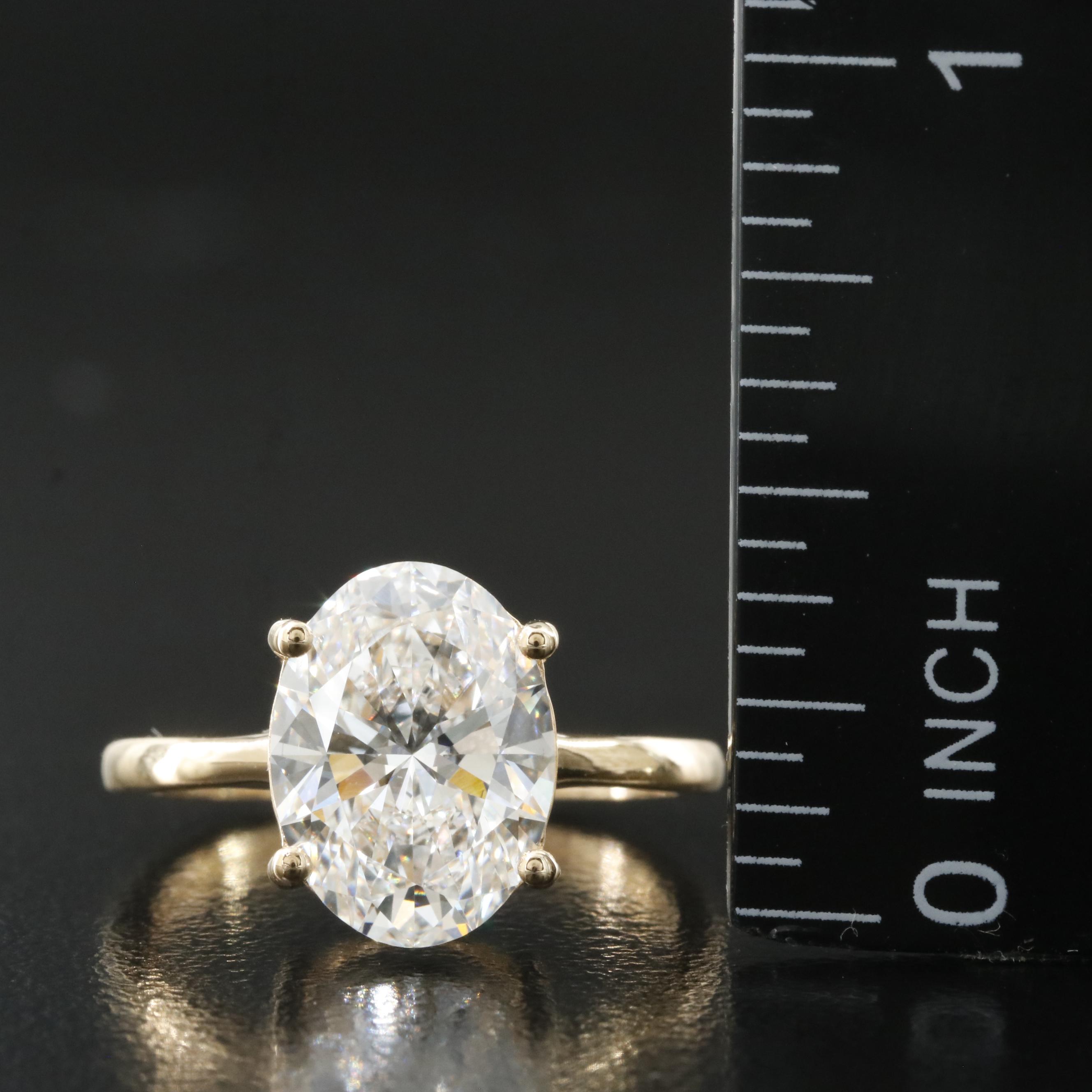 18K 3.09 CT Lab Grown Diamond Solitaire Ring with IGI Report