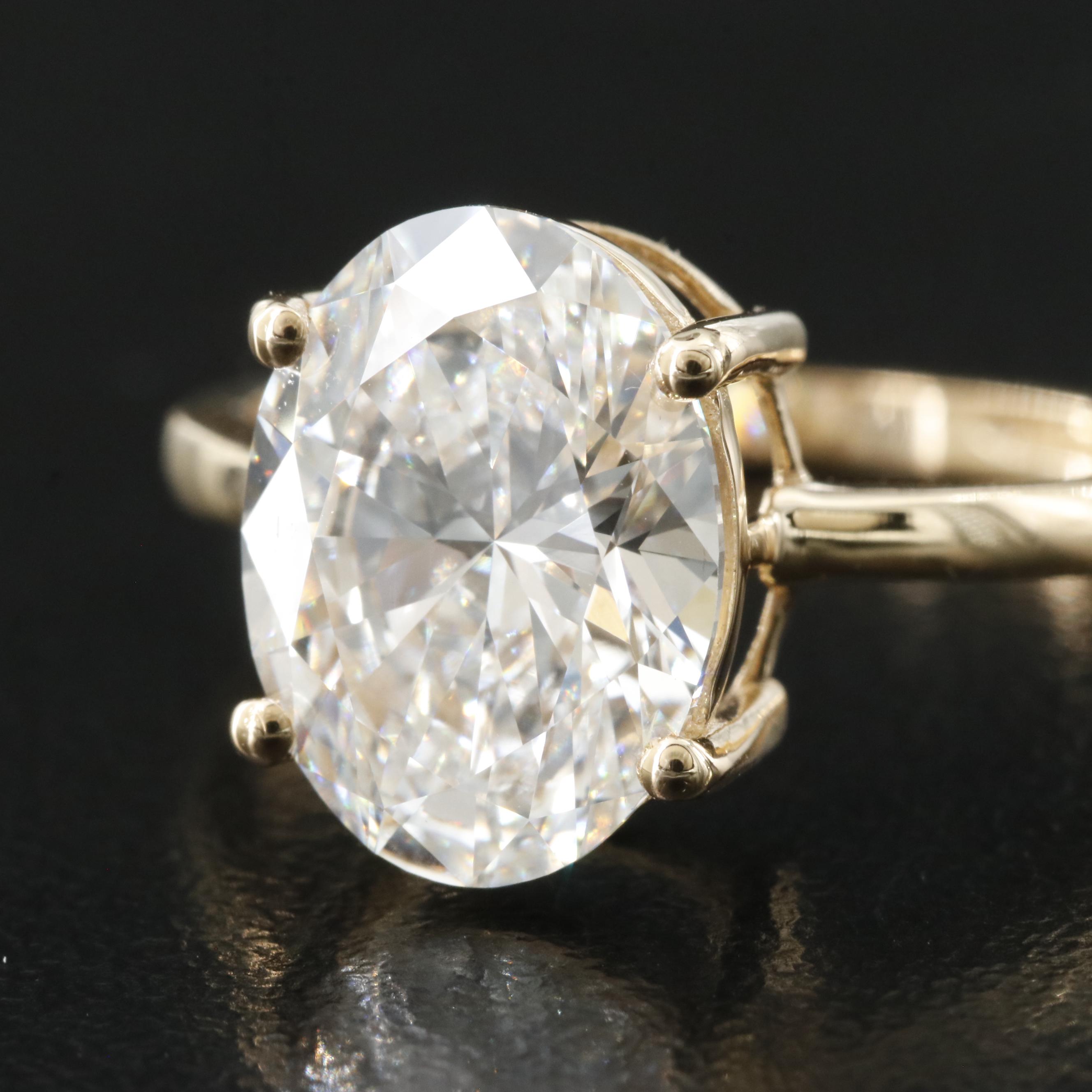 18K 3.09 CT Lab Grown Diamond Solitaire Ring with IGI Report