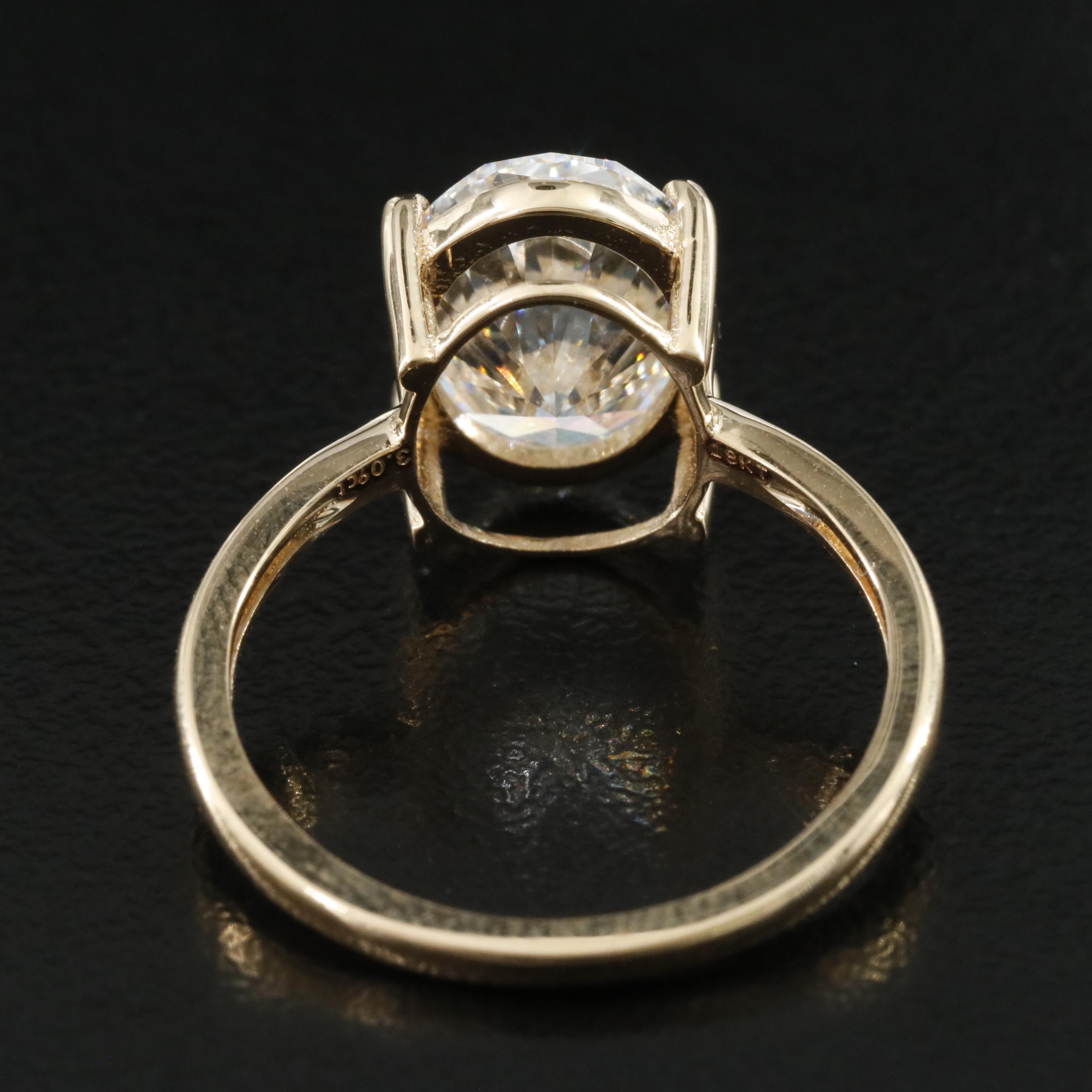 18K 3.09 CT Lab Grown Diamond Solitaire Ring with IGI Report