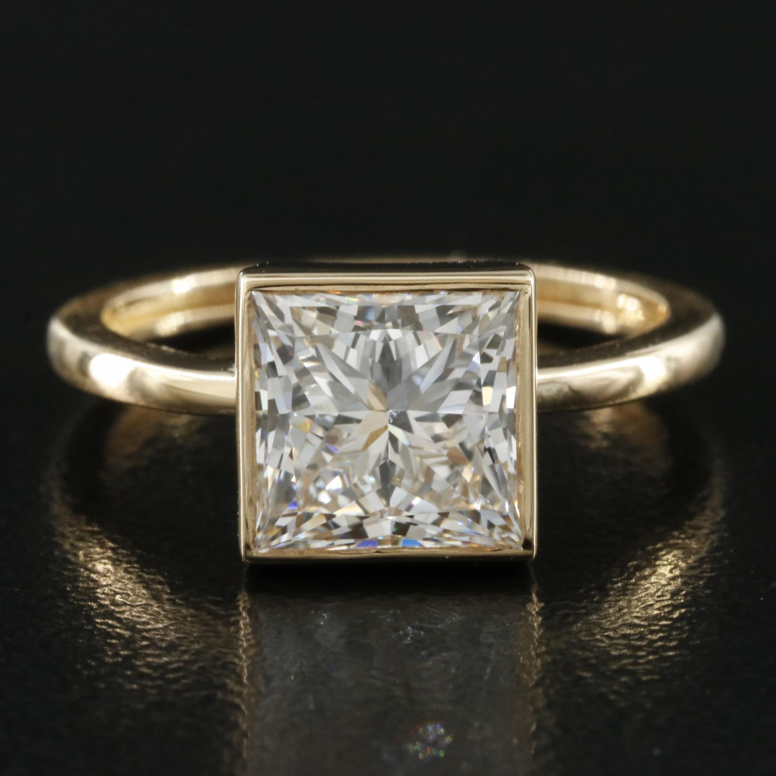 18K 2.54 CT Lab Grown Diamond Solitaire Ring with IGI Report