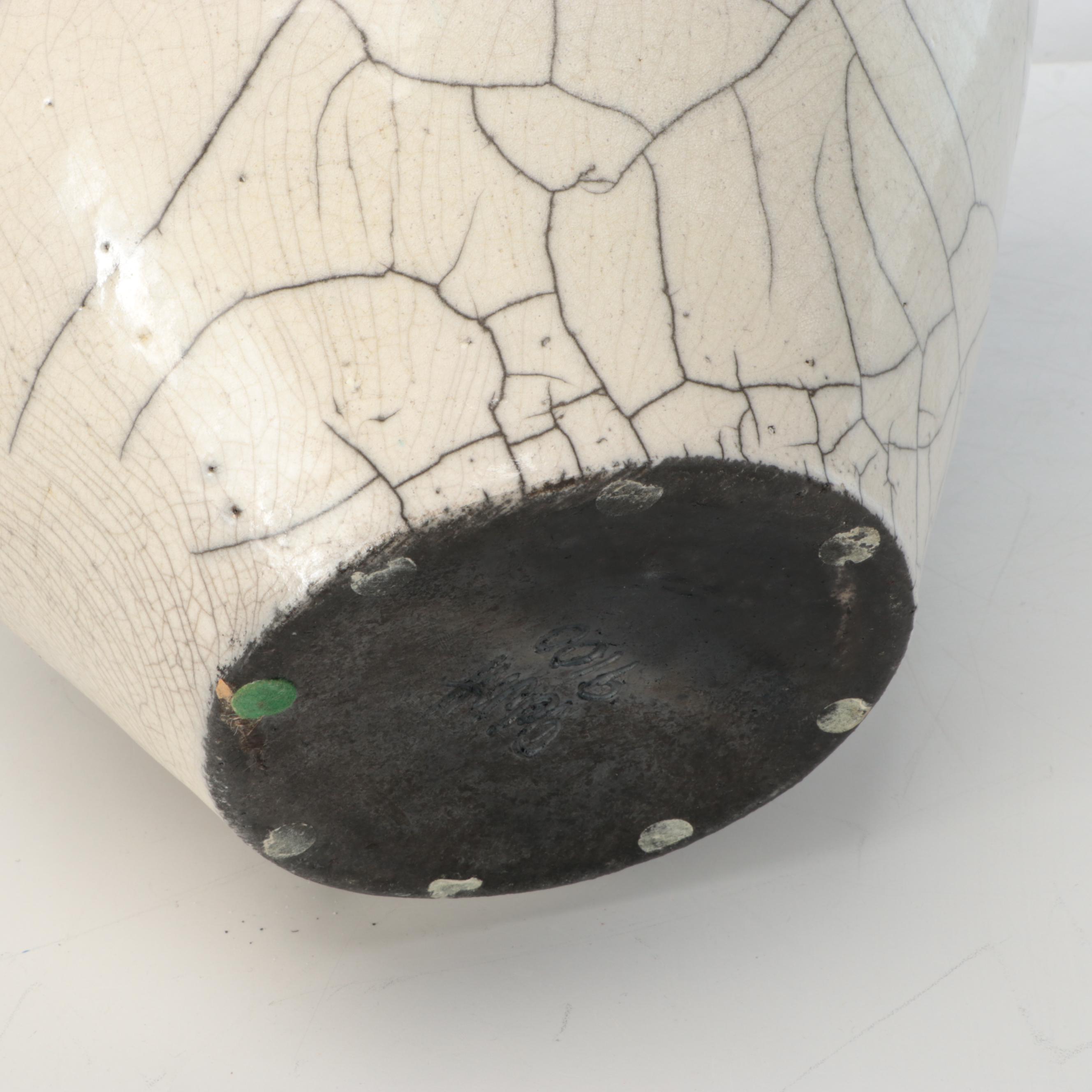 Crackle Glaze Finish Ceramic Table Lamp