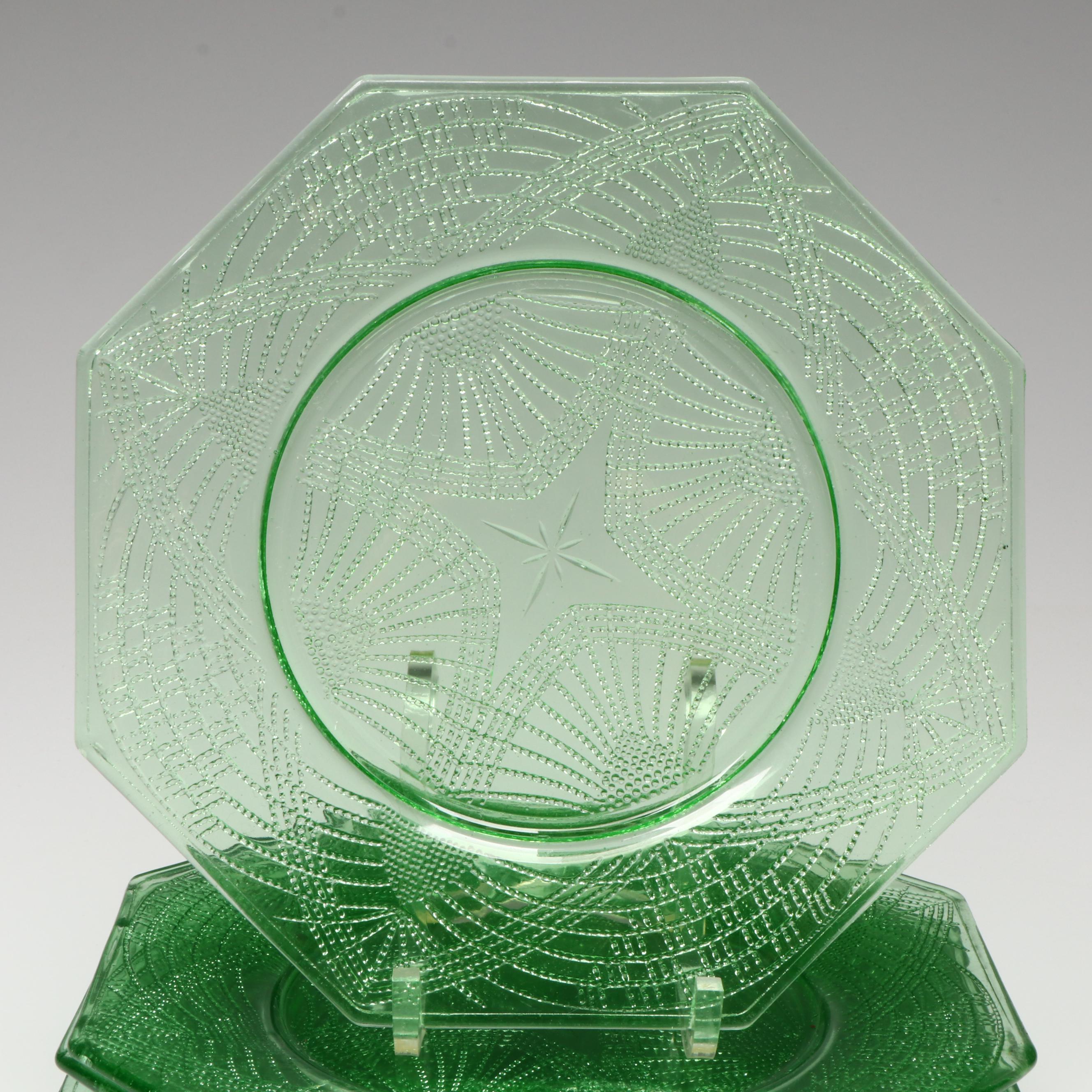 L. E. Smith "Romanesque" Uranium Glass Luncheon Plates, 1930s