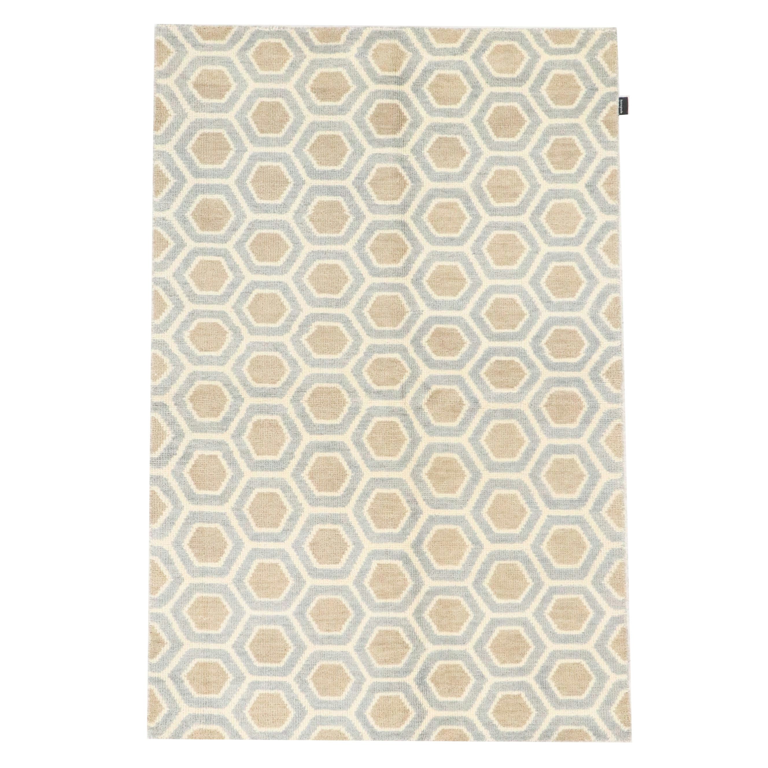 5'6 x 8'4 Hand-Knotted Couristan "Retrograde" Area Rug