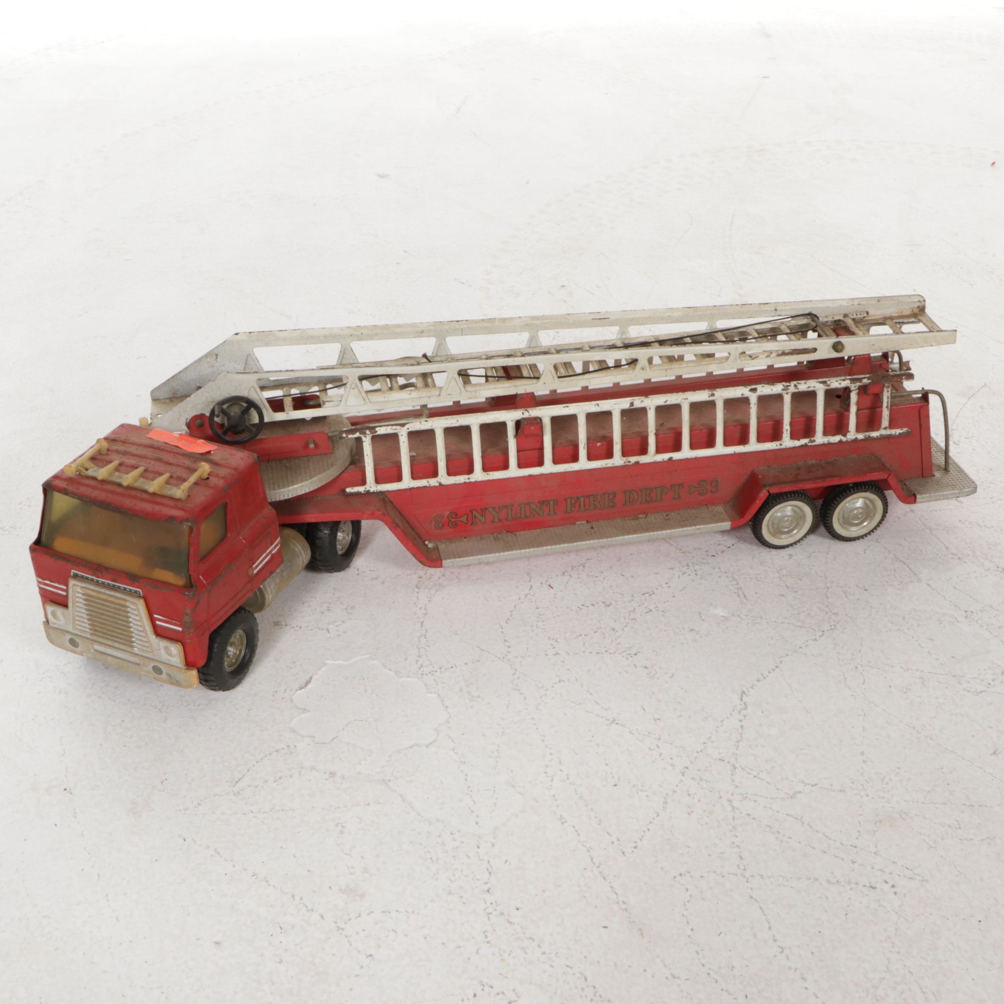 Tonka Red Fire Engine, Green Dump Truck and Jeep Wagoneer Rescue Ambulance