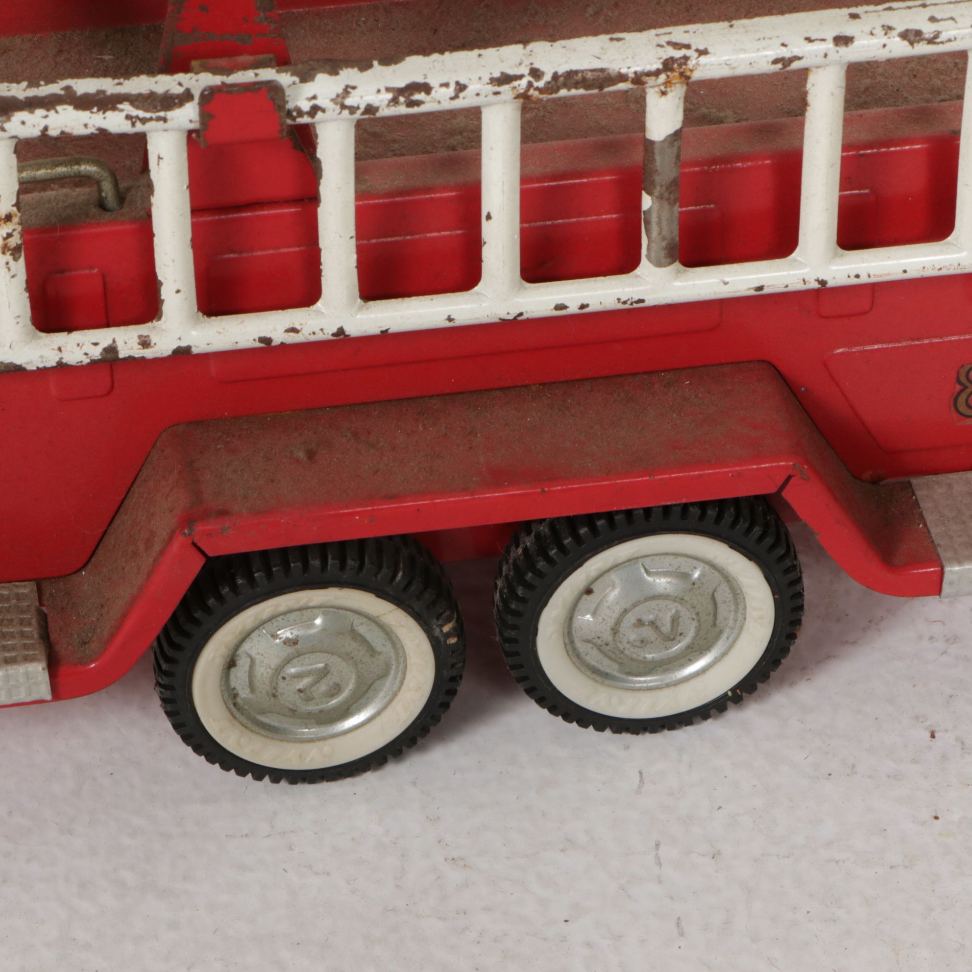 Tonka Red Fire Engine, Green Dump Truck and Jeep Wagoneer Rescue Ambulance