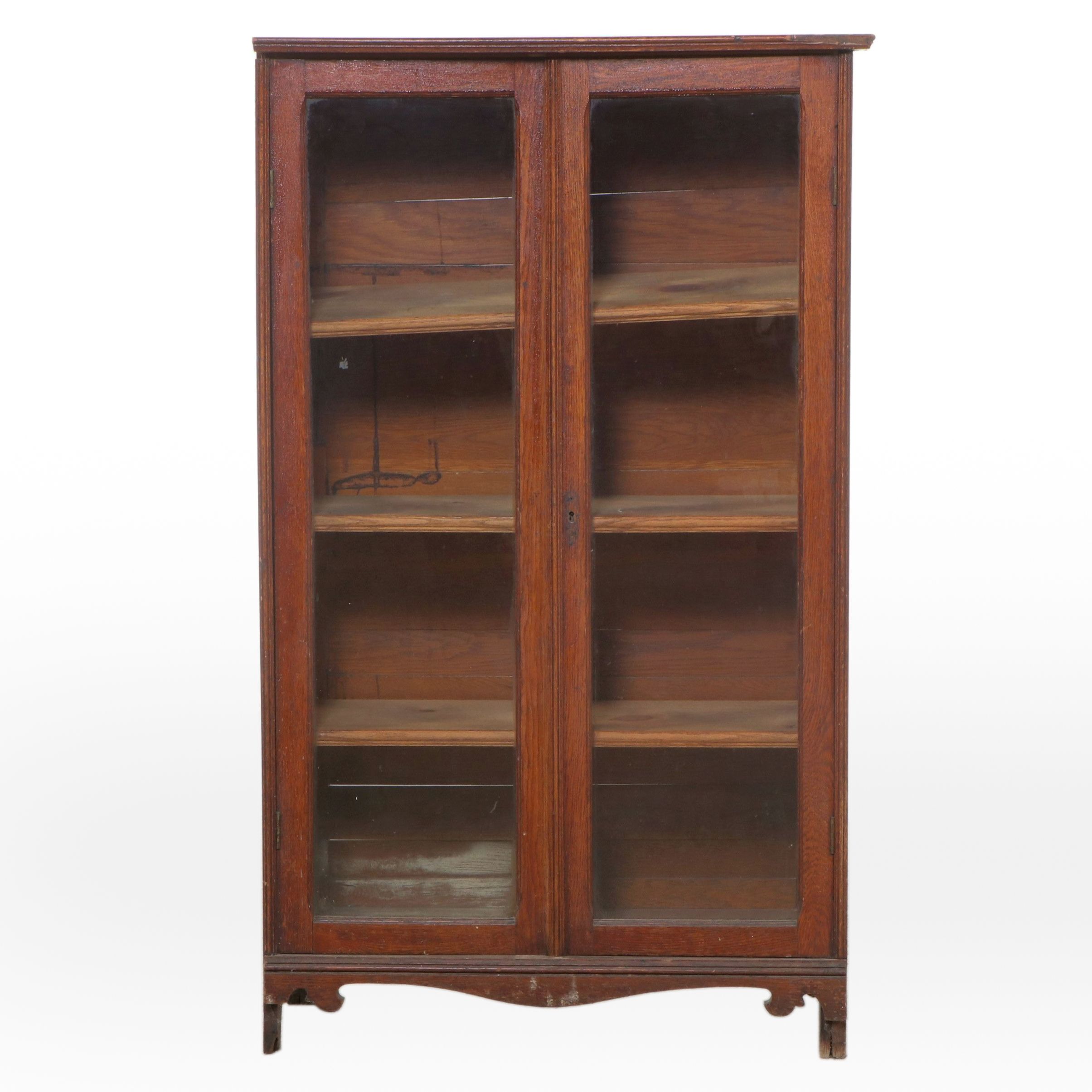 Antique Traditional Style Oak Display Cabinet