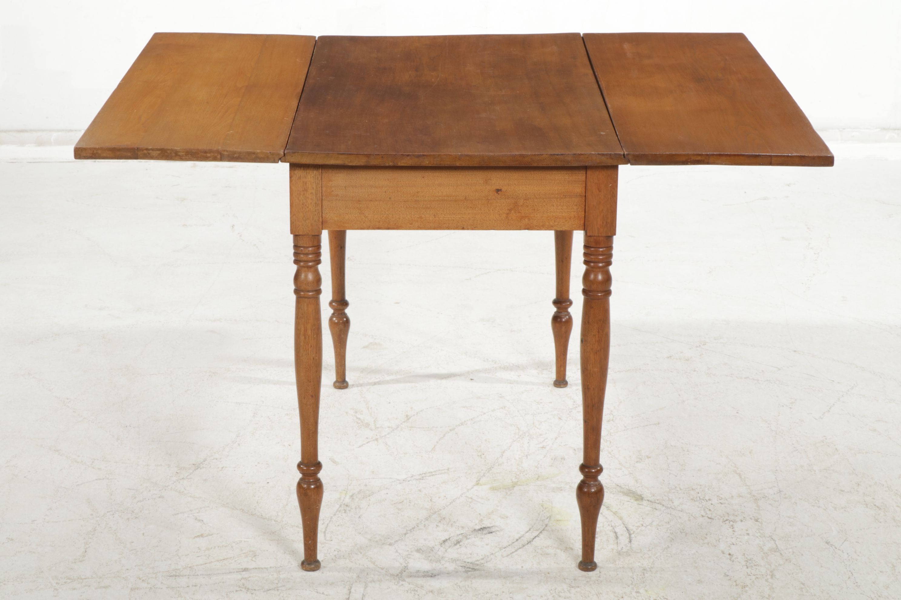 Sheraton Style Walnut Drop Leaf Dining Table