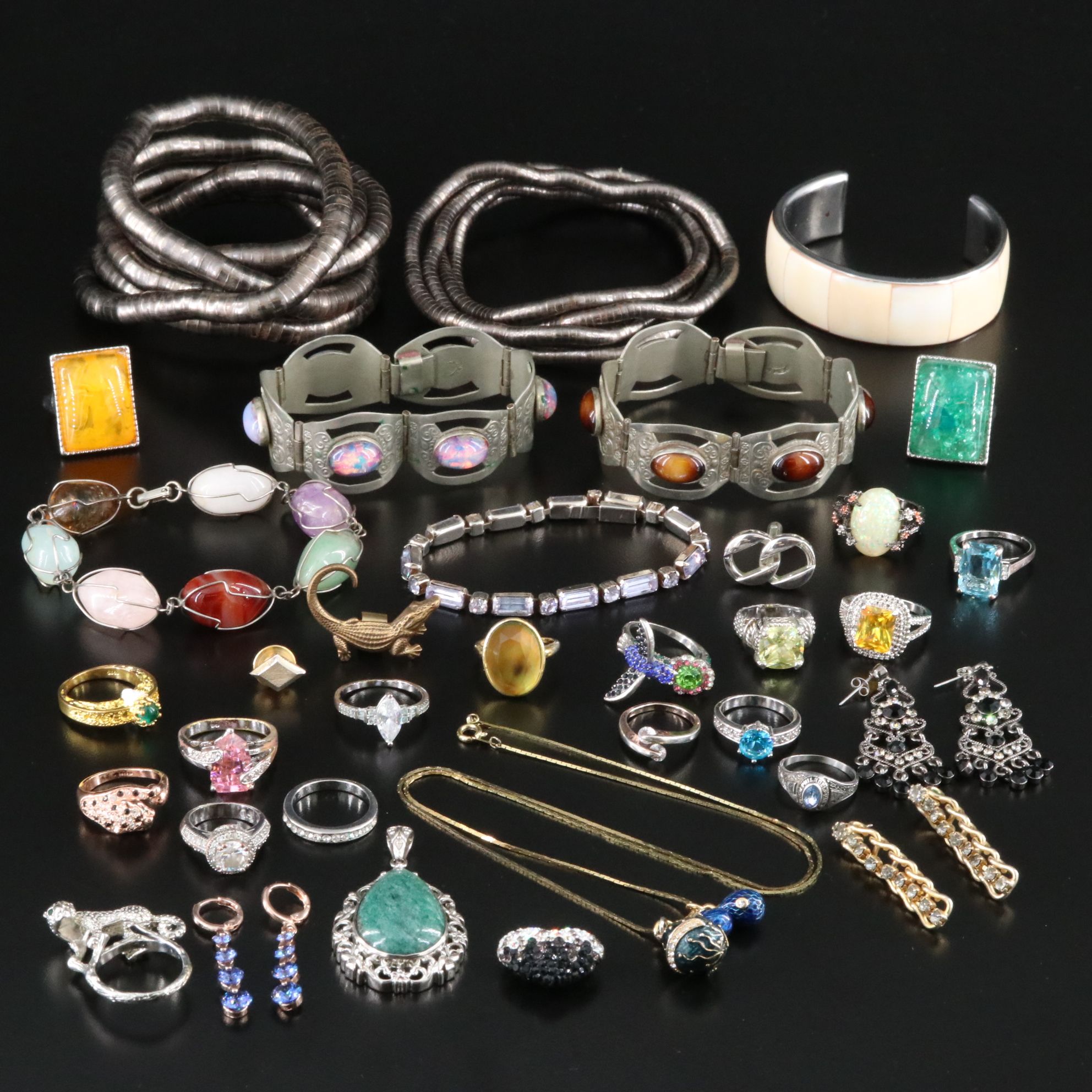 Sterling, Aventurine and Agate Featured in Jewelry Collection