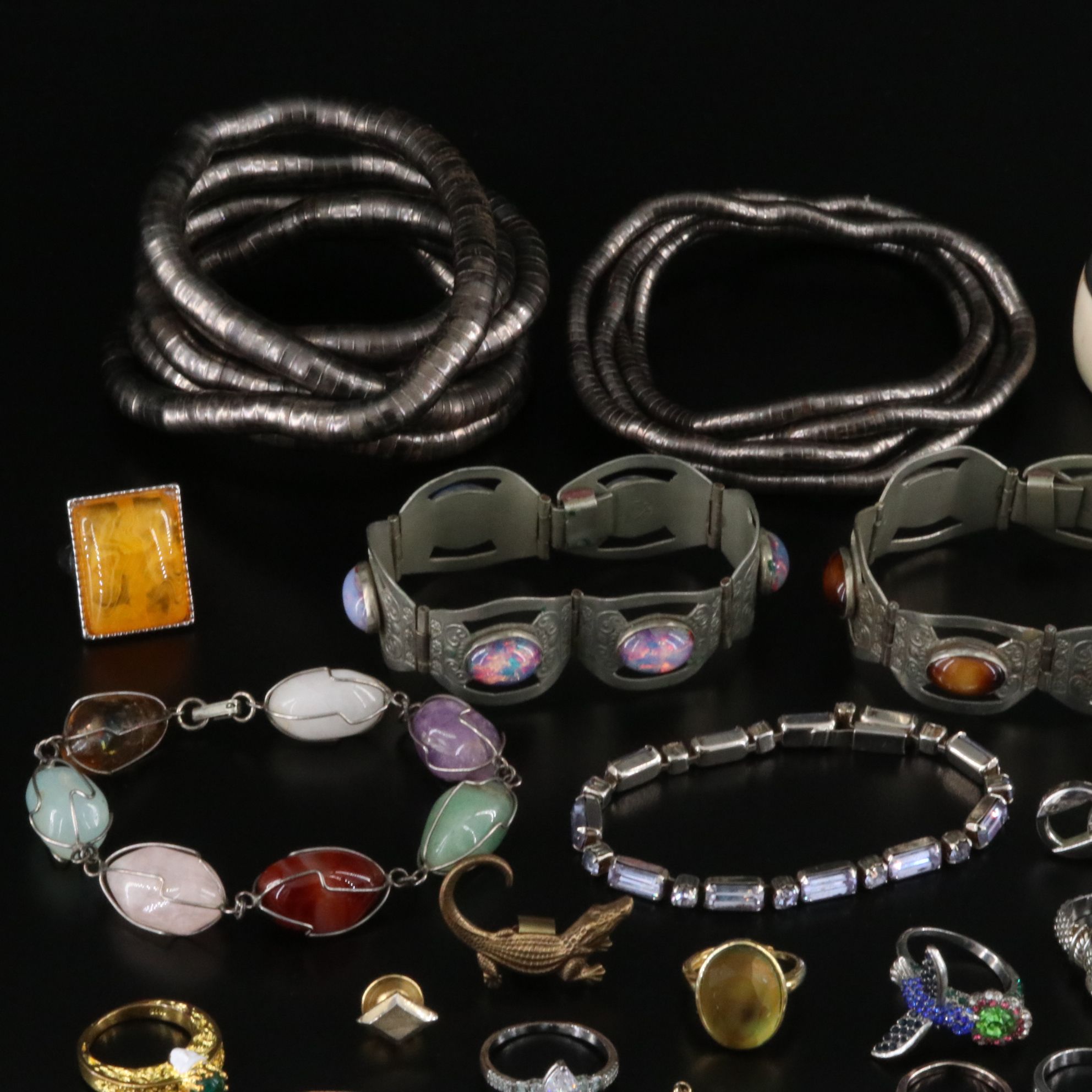 Sterling, Aventurine and Agate Featured in Jewelry Collection