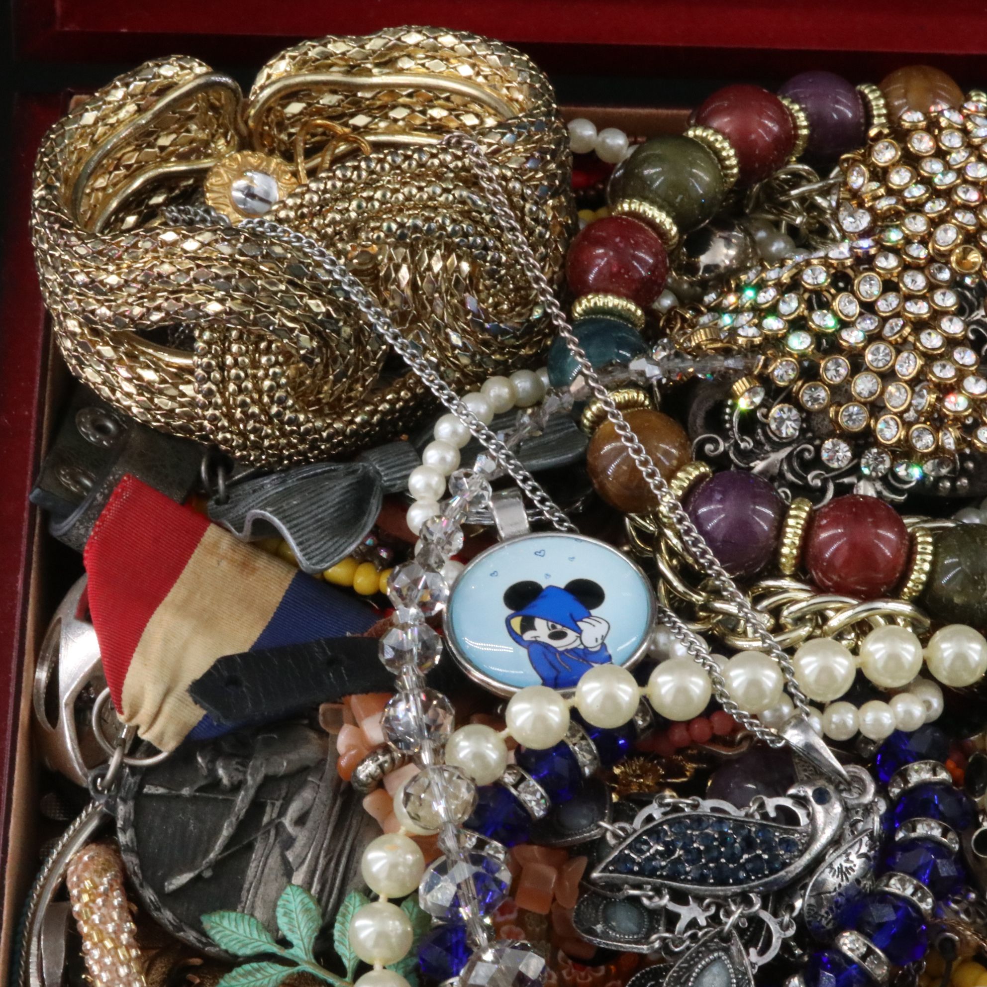 Uncommon Discoveries: Jewelry Collection