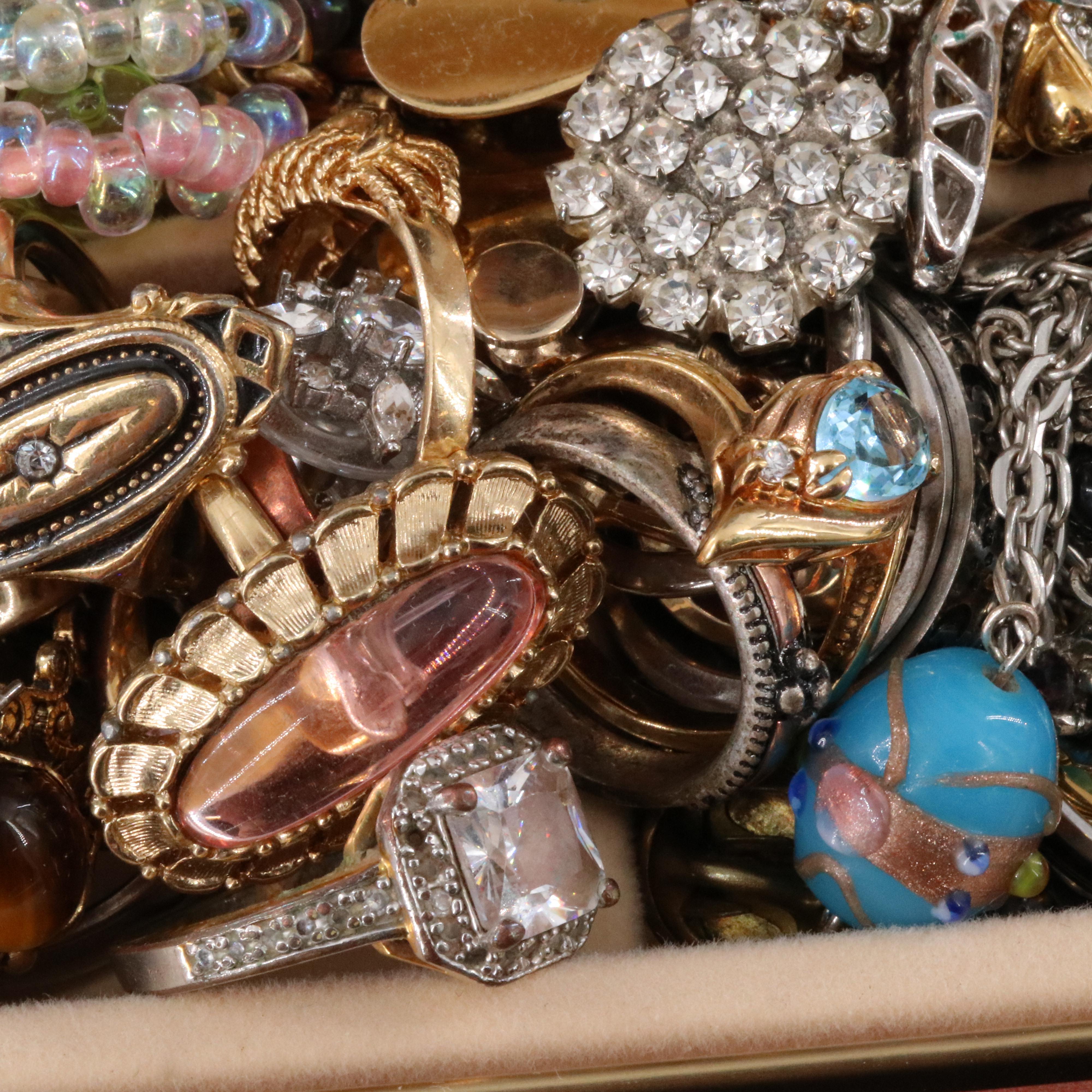 Uncommon Discoveries: Jewelry Collection