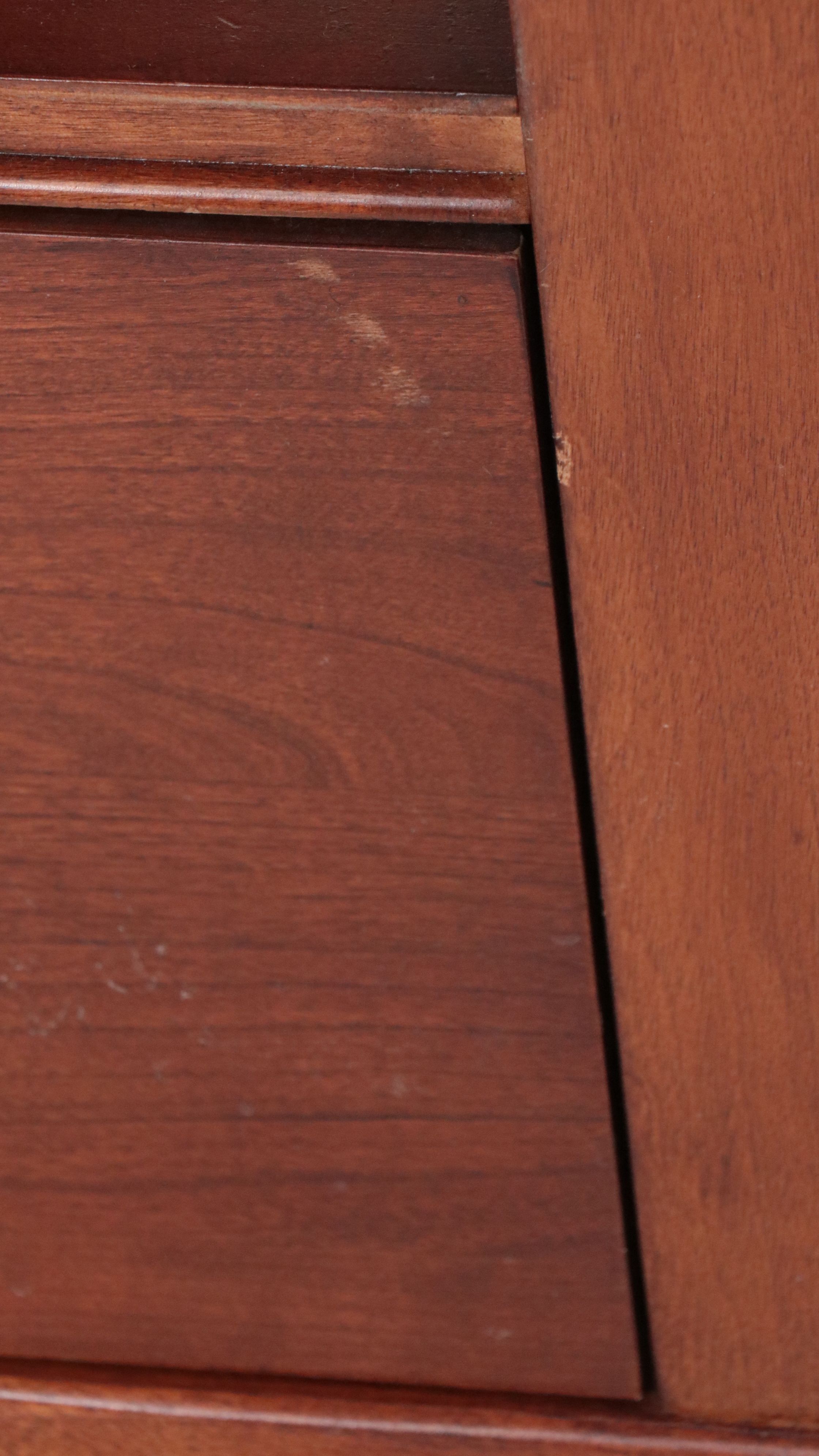 Thomasville Contemporary Cherry Étagère Bookcase