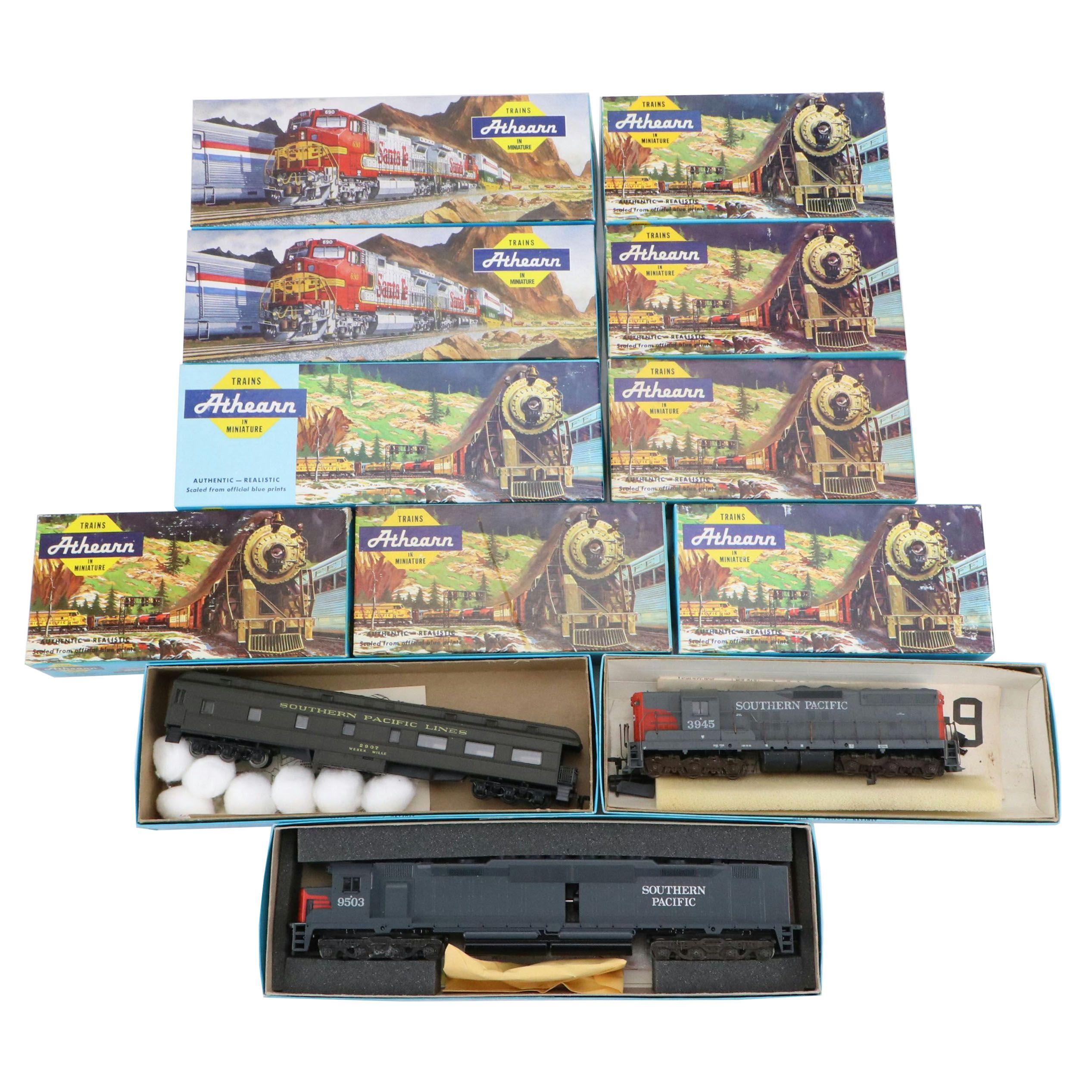 Athearn HO Scale Southern Pacific Locomotives with Passenger and Box Cars