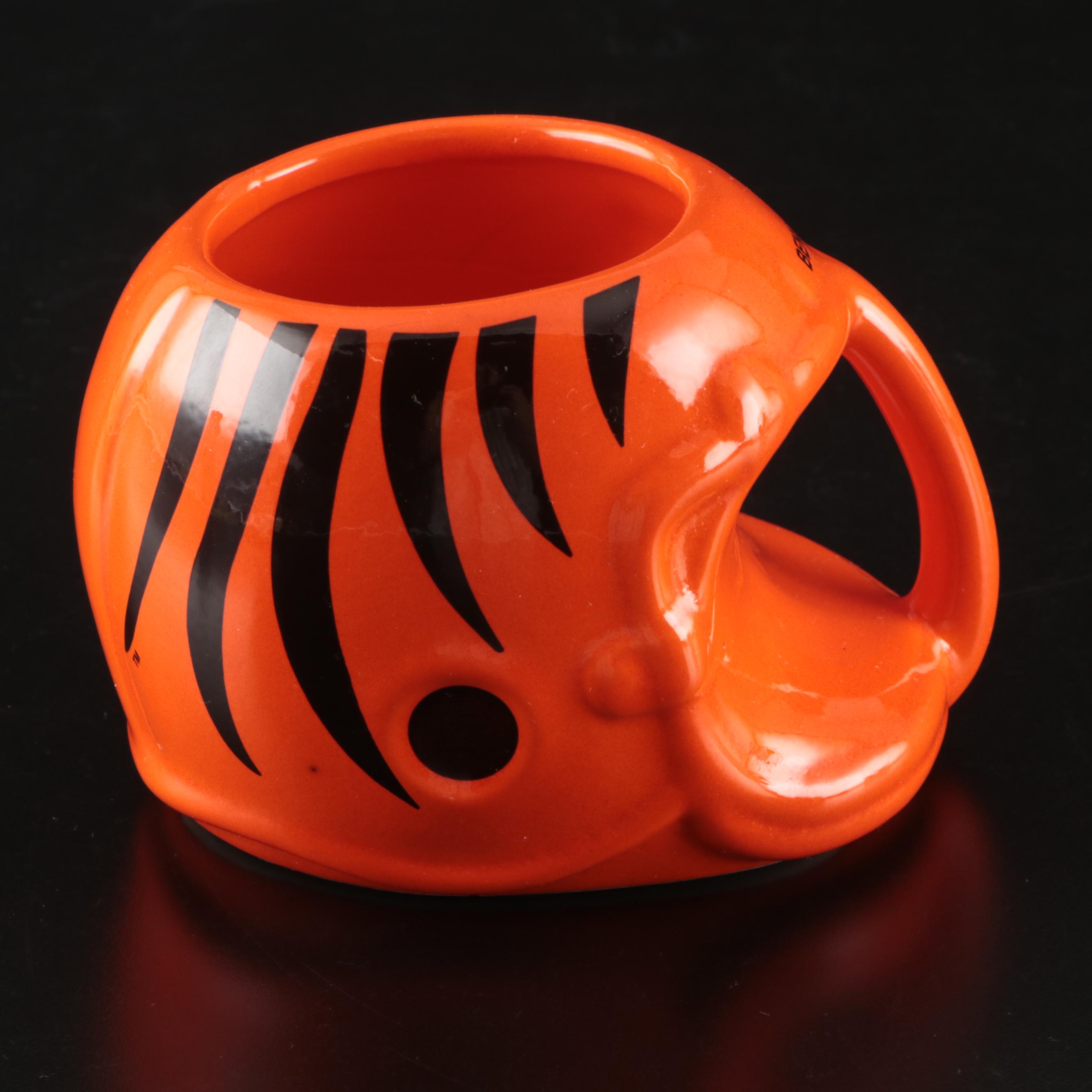Cincinnati Bengals Glass Tumblers with Ceramic Tiger and Mug